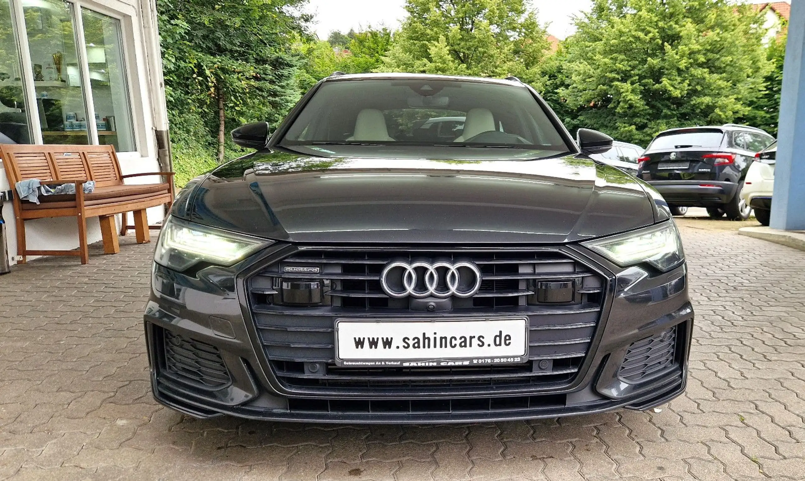 Audi - A6