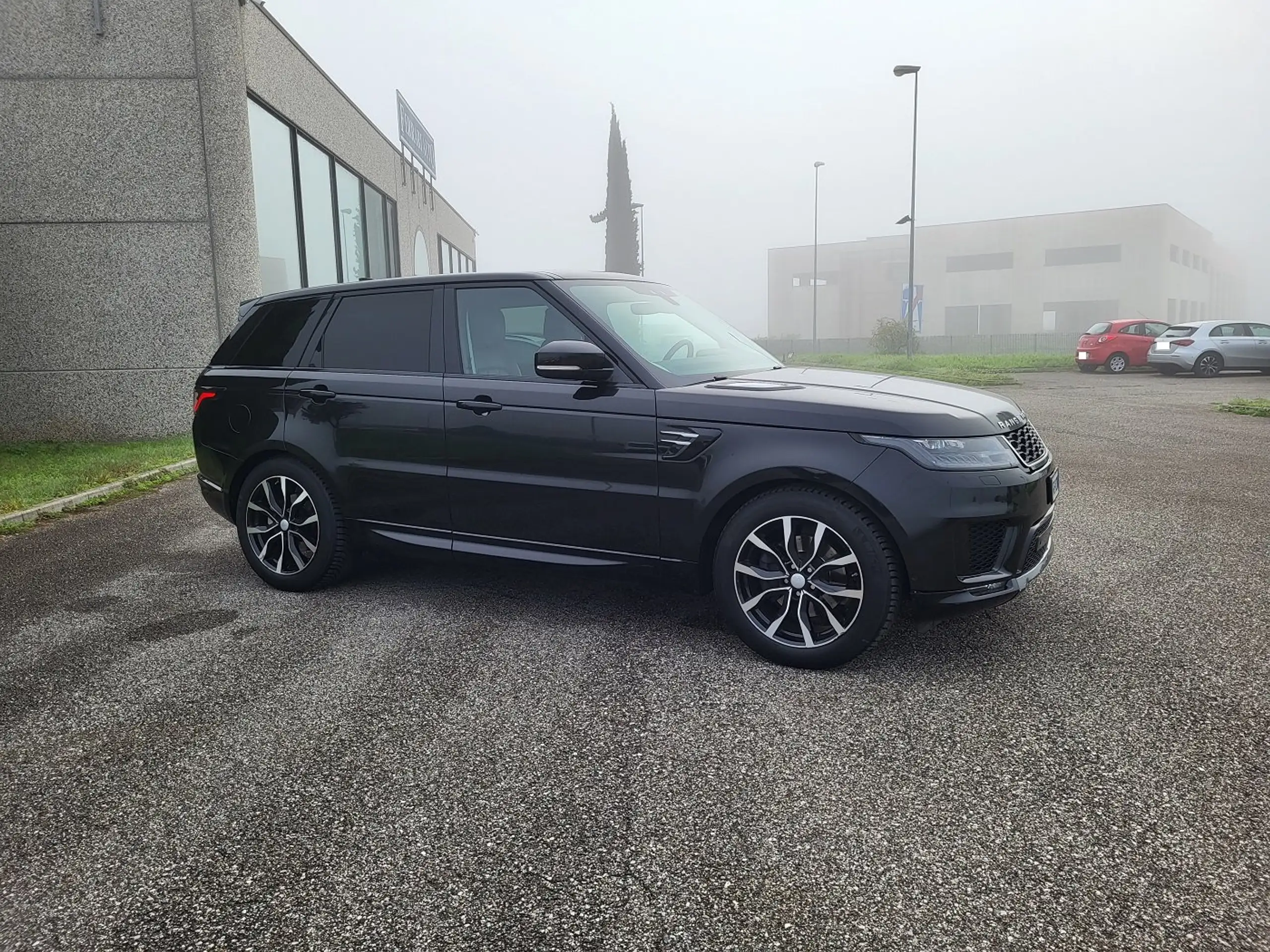 Land Rover - Range Rover Sport