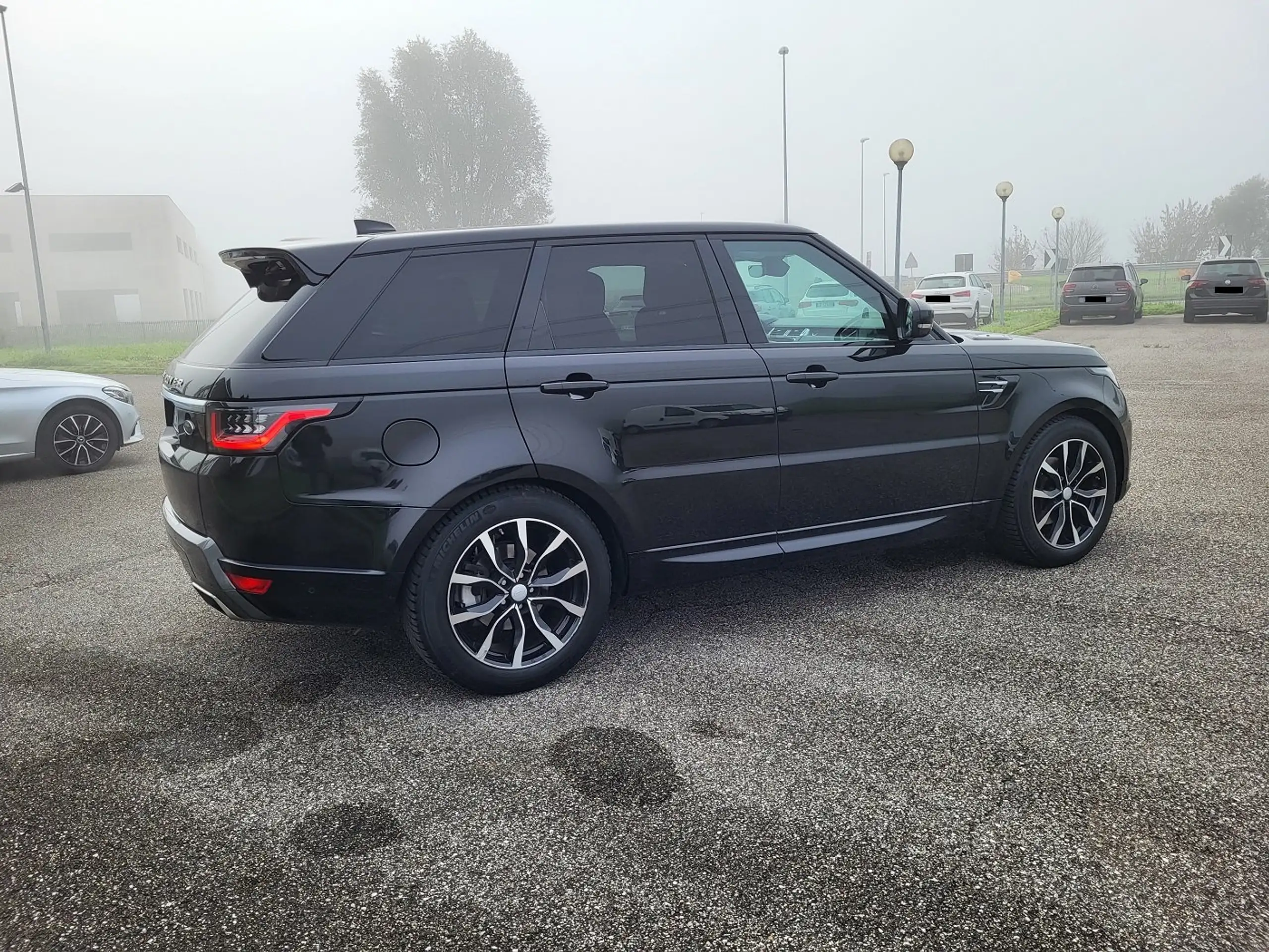 Land Rover - Range Rover Sport