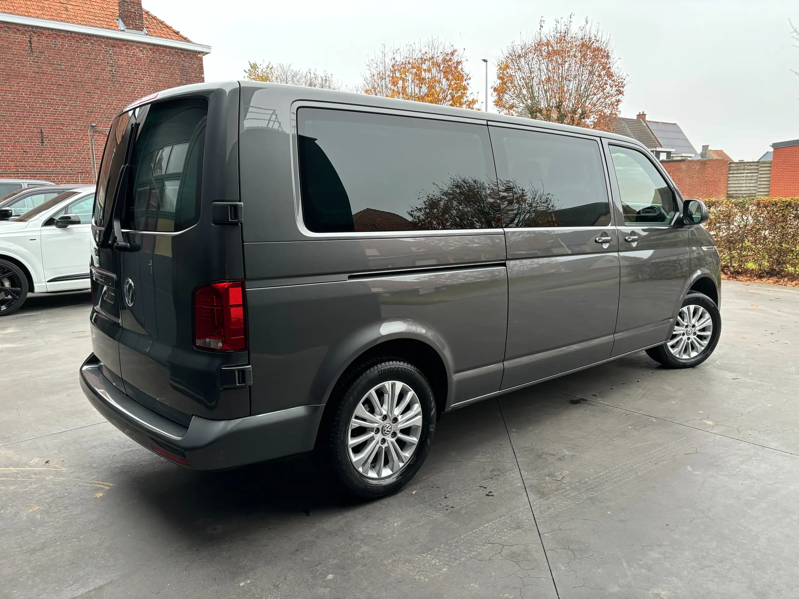 Volkswagen - T6.1 Caravelle