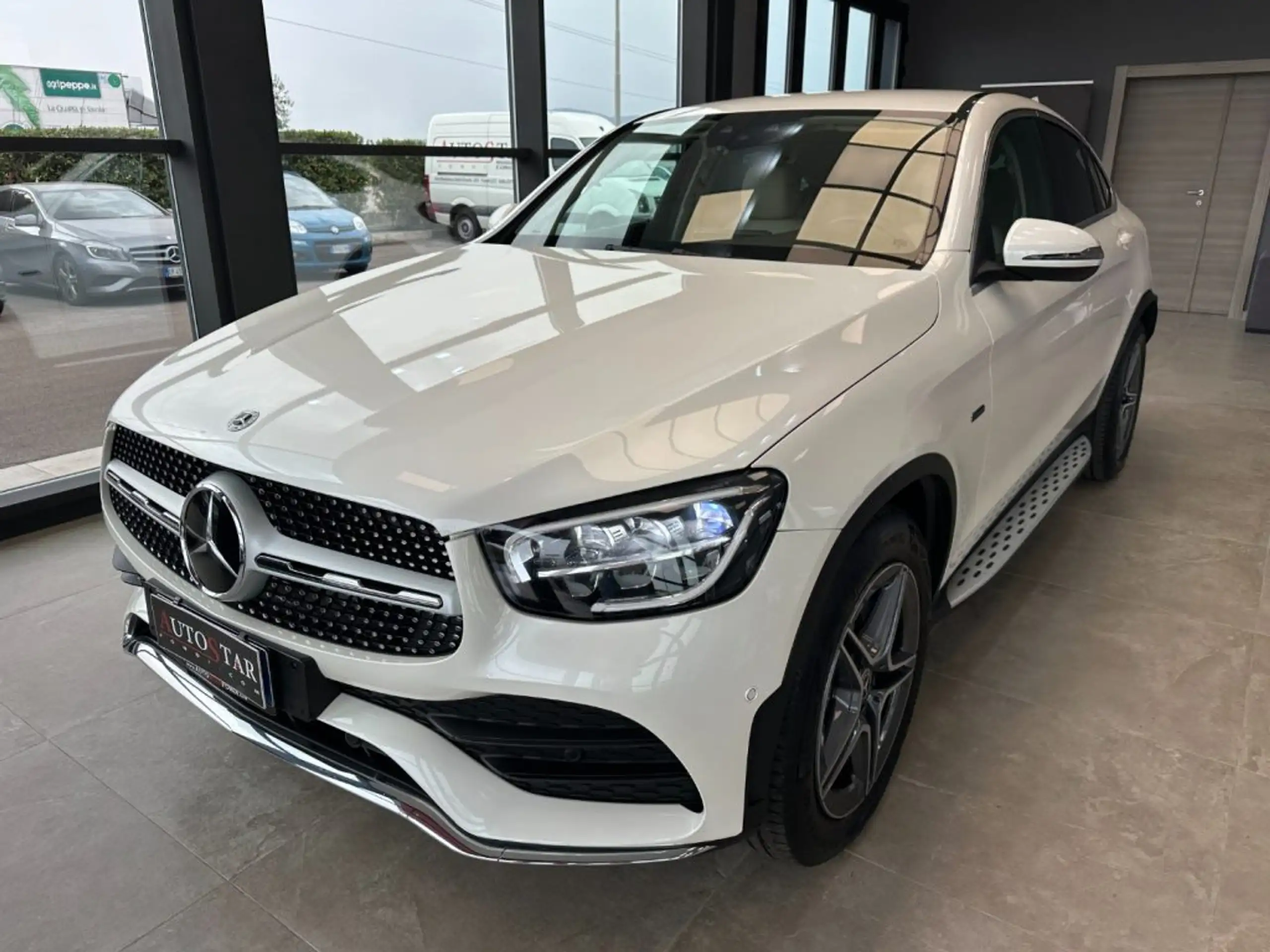 Mercedes-Benz - GLC 300