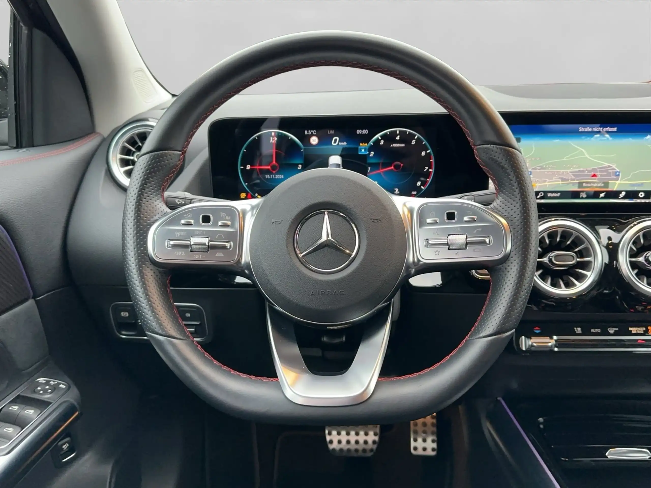 Mercedes-Benz - GLA 200