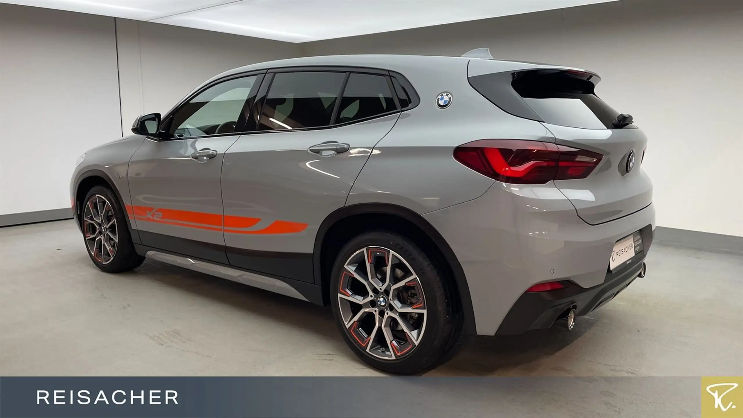 BMW - X2