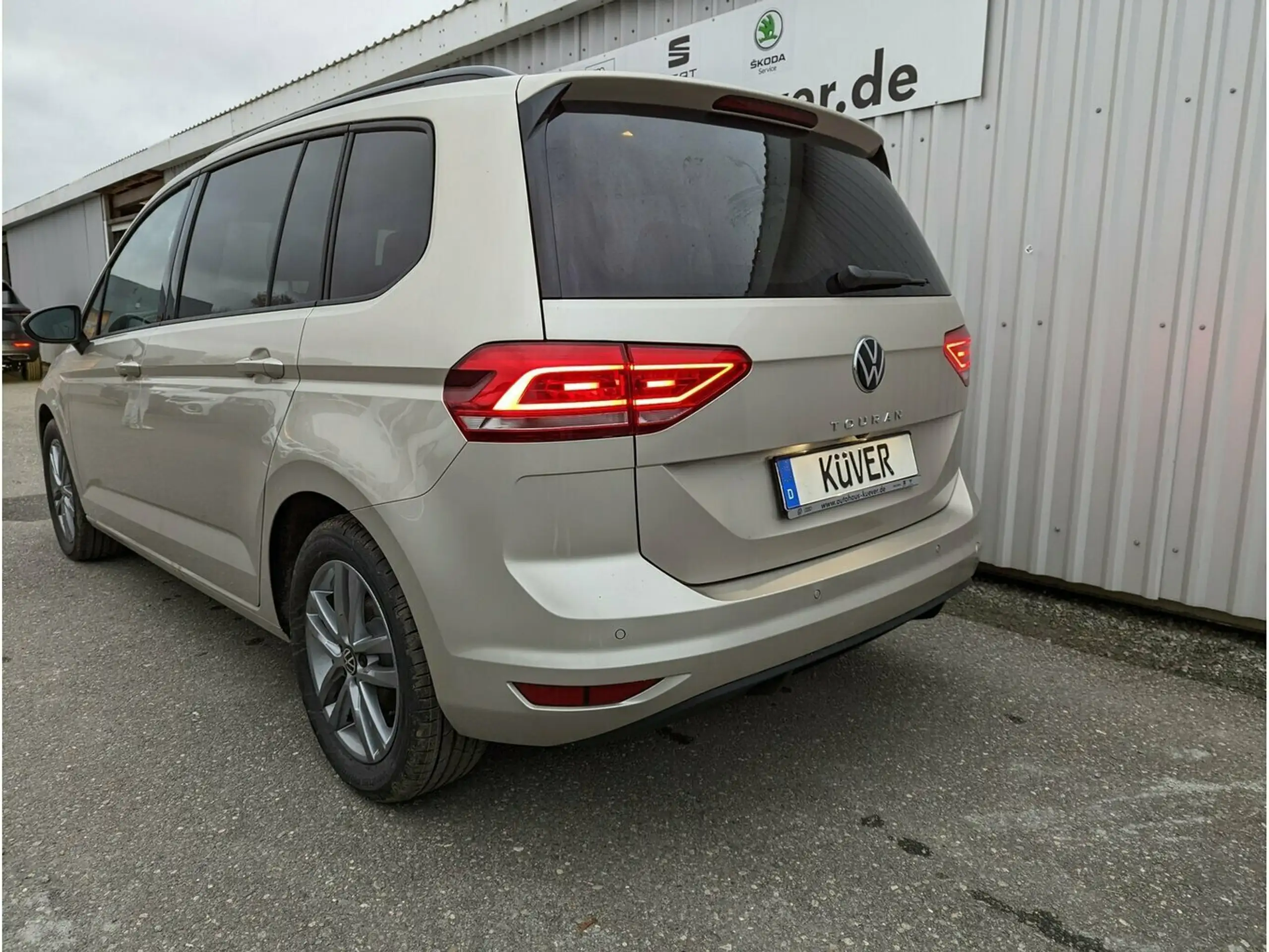 Volkswagen - Touran