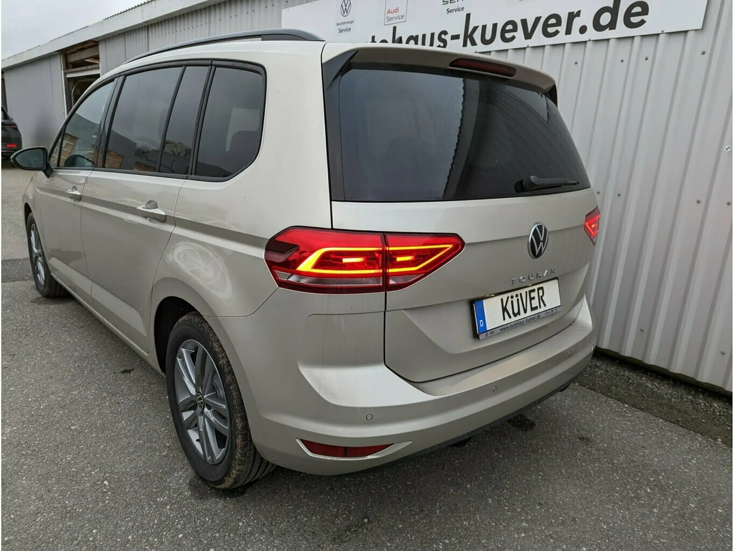 Volkswagen - Touran