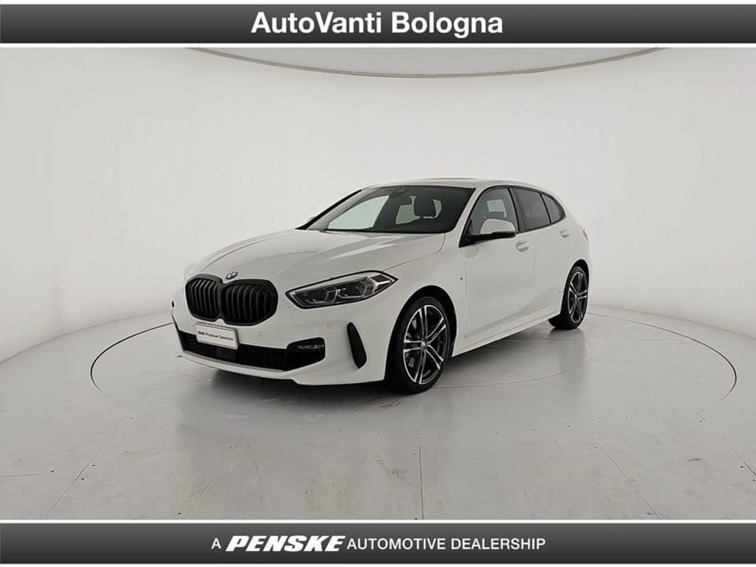 BMW 118 2024