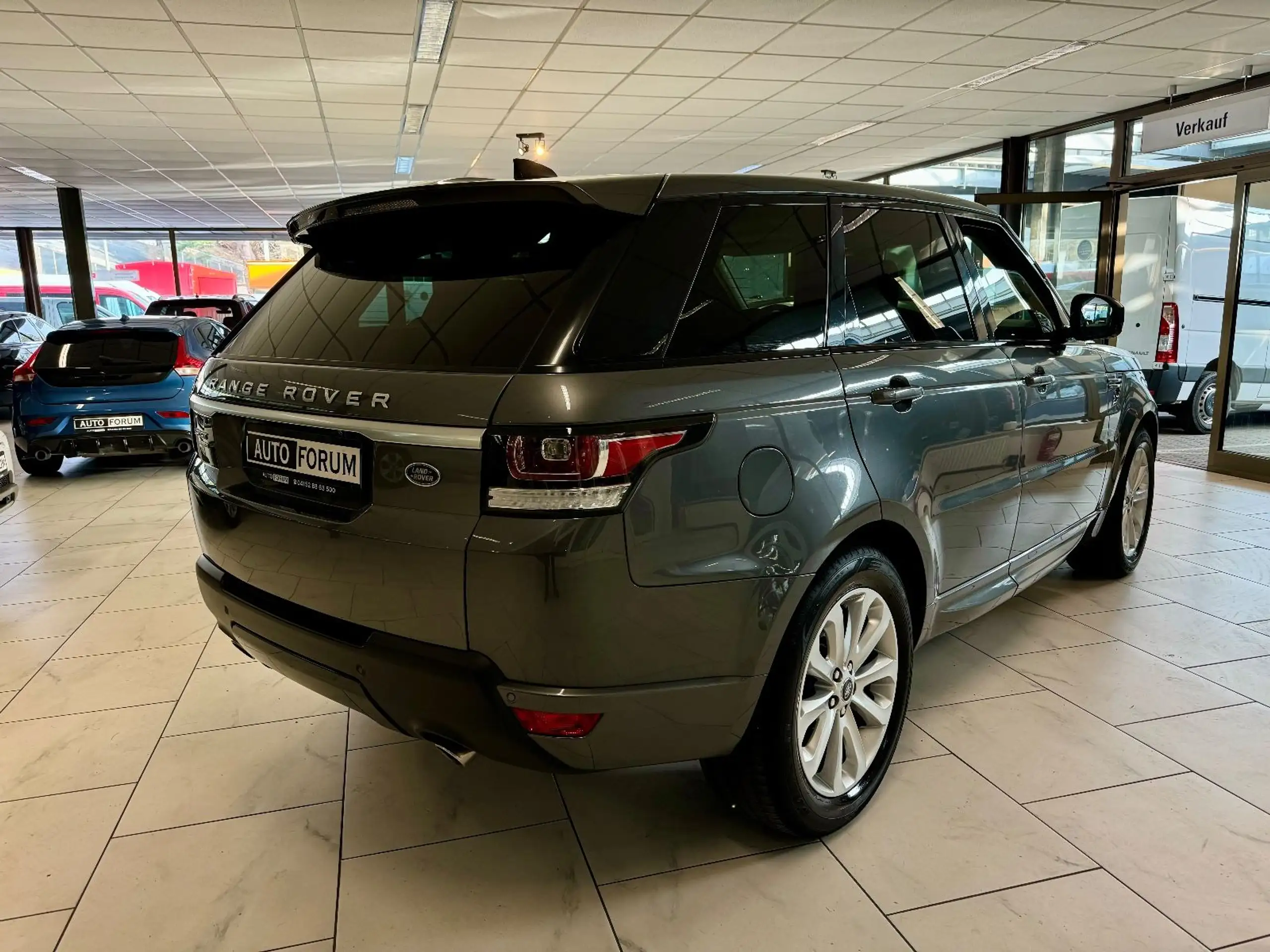 Land Rover - Range Rover Sport