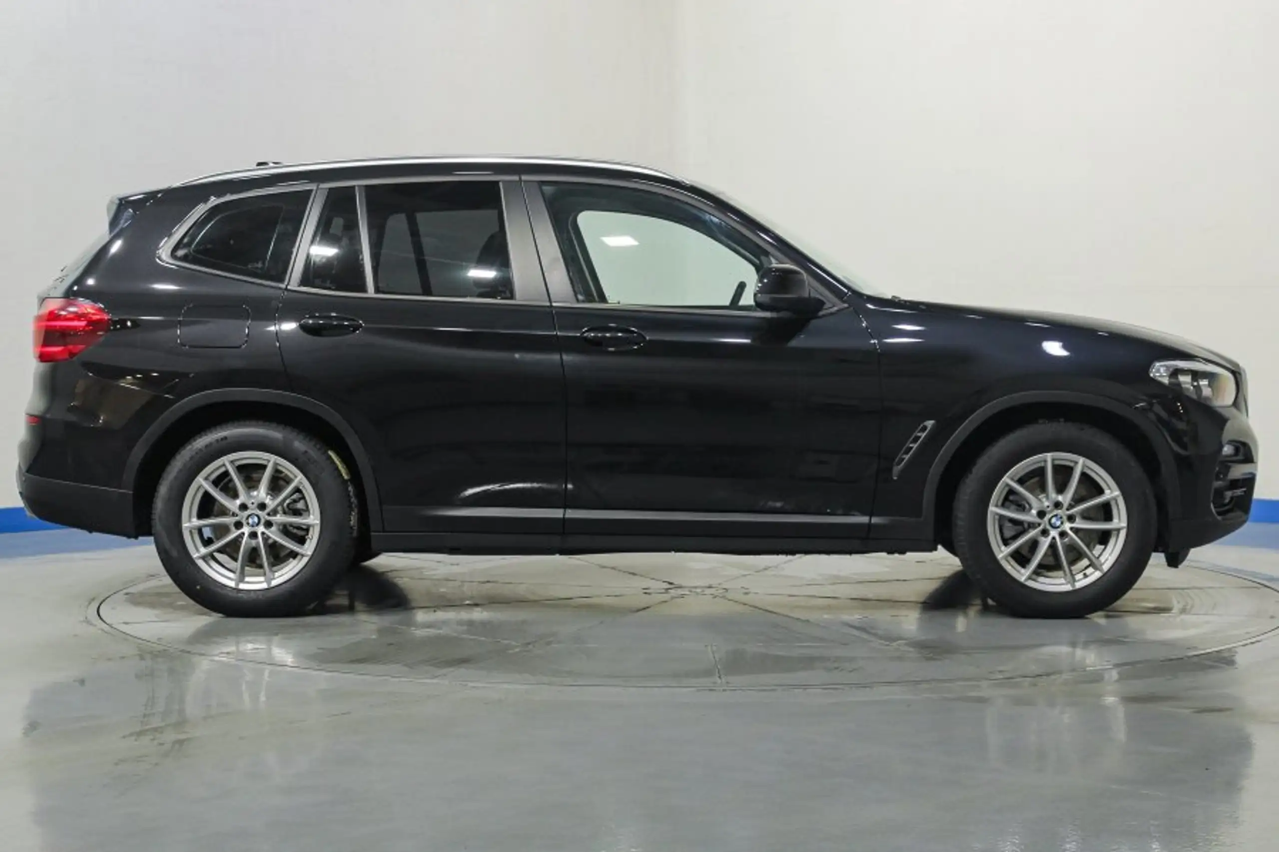 BMW - X3