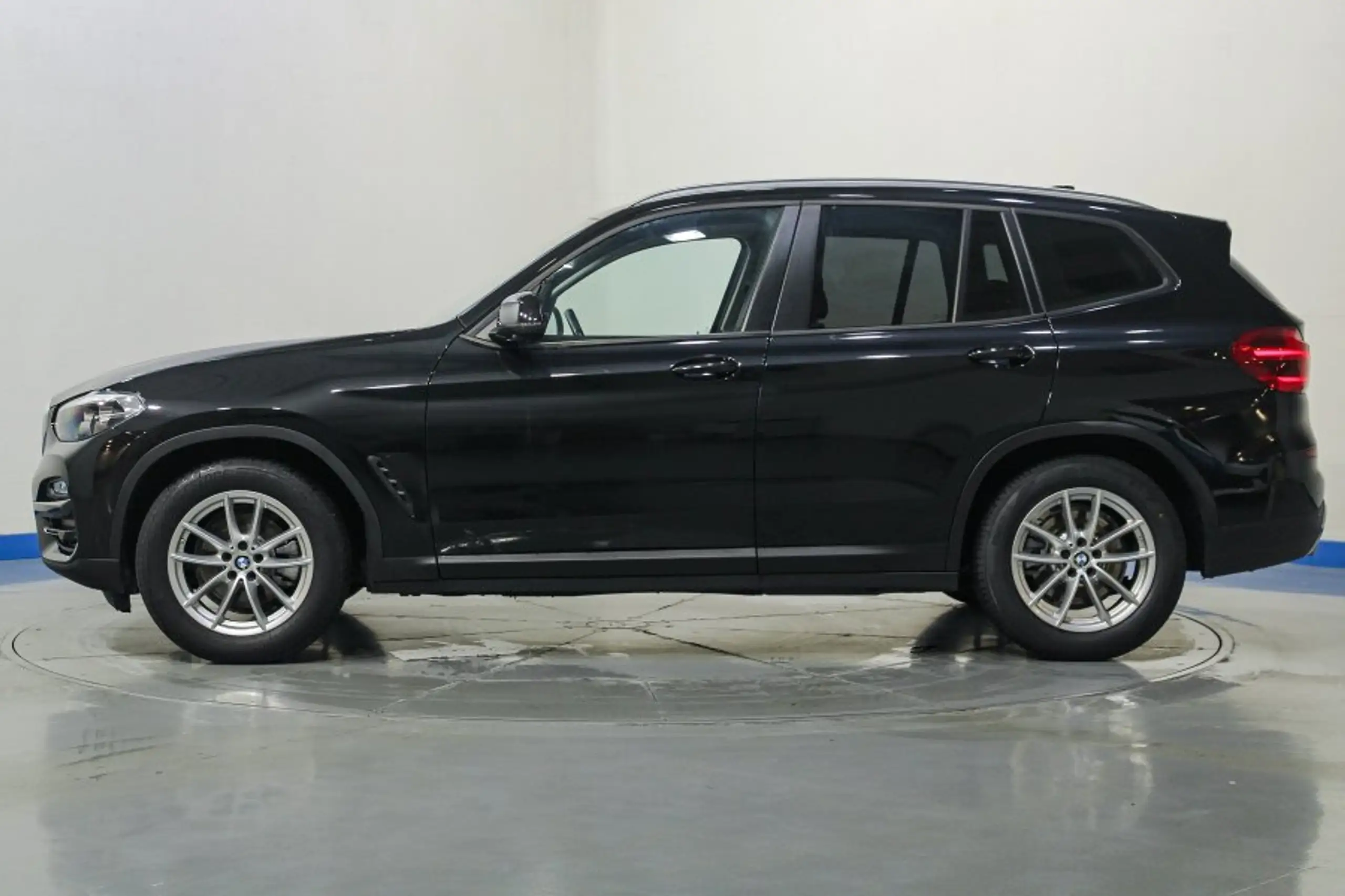 BMW - X3