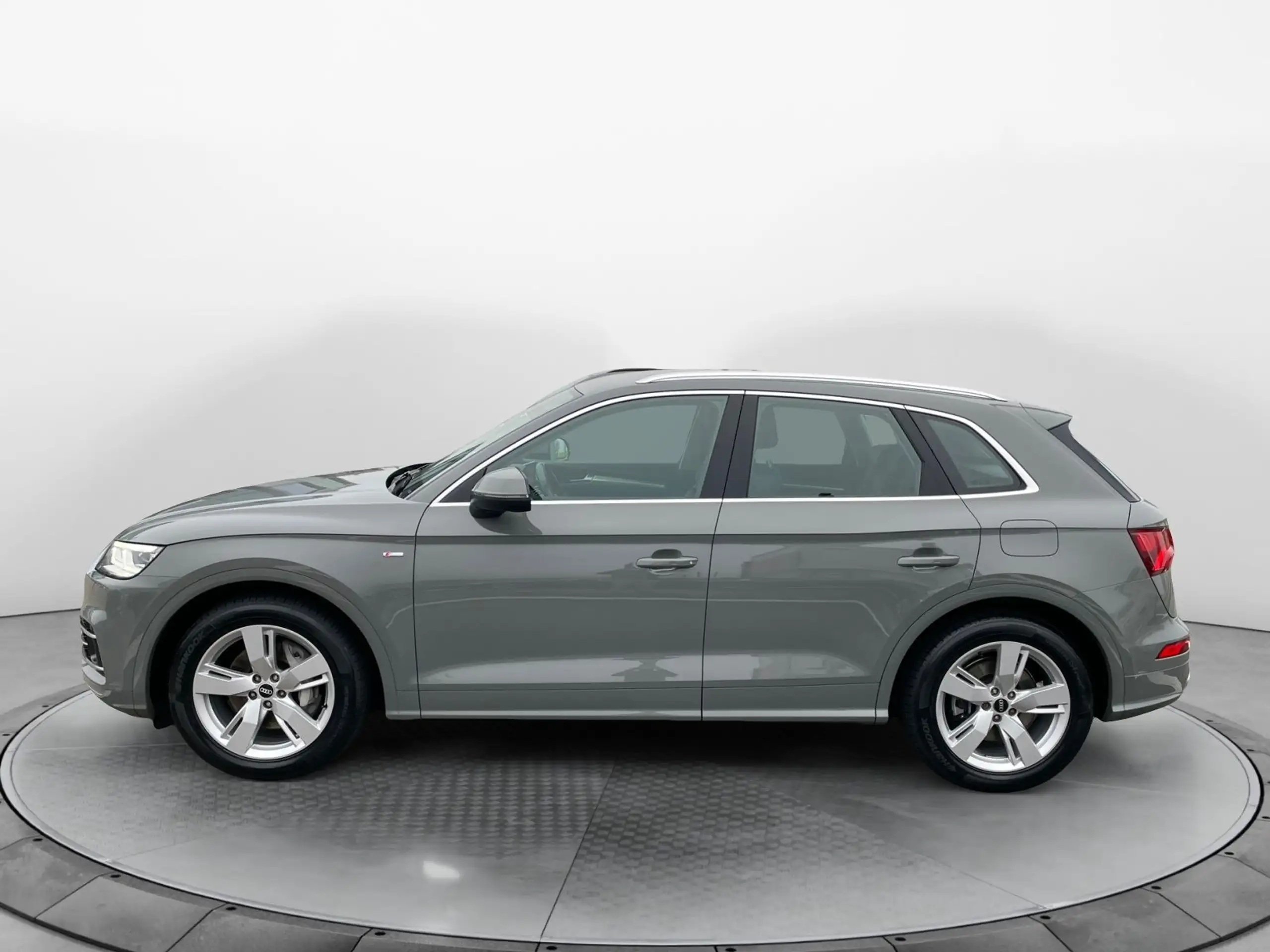 Audi - Q5