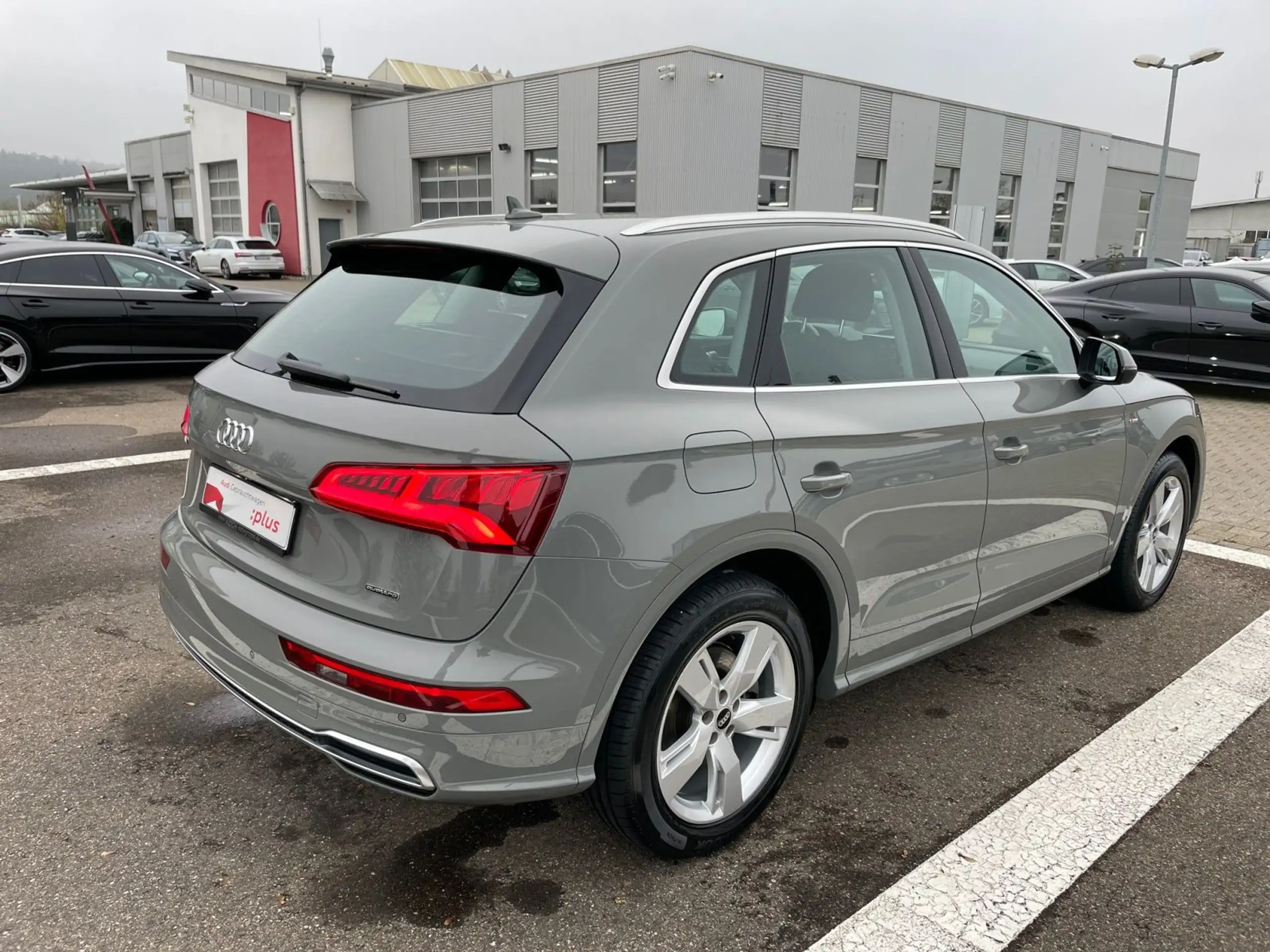 Audi - Q5