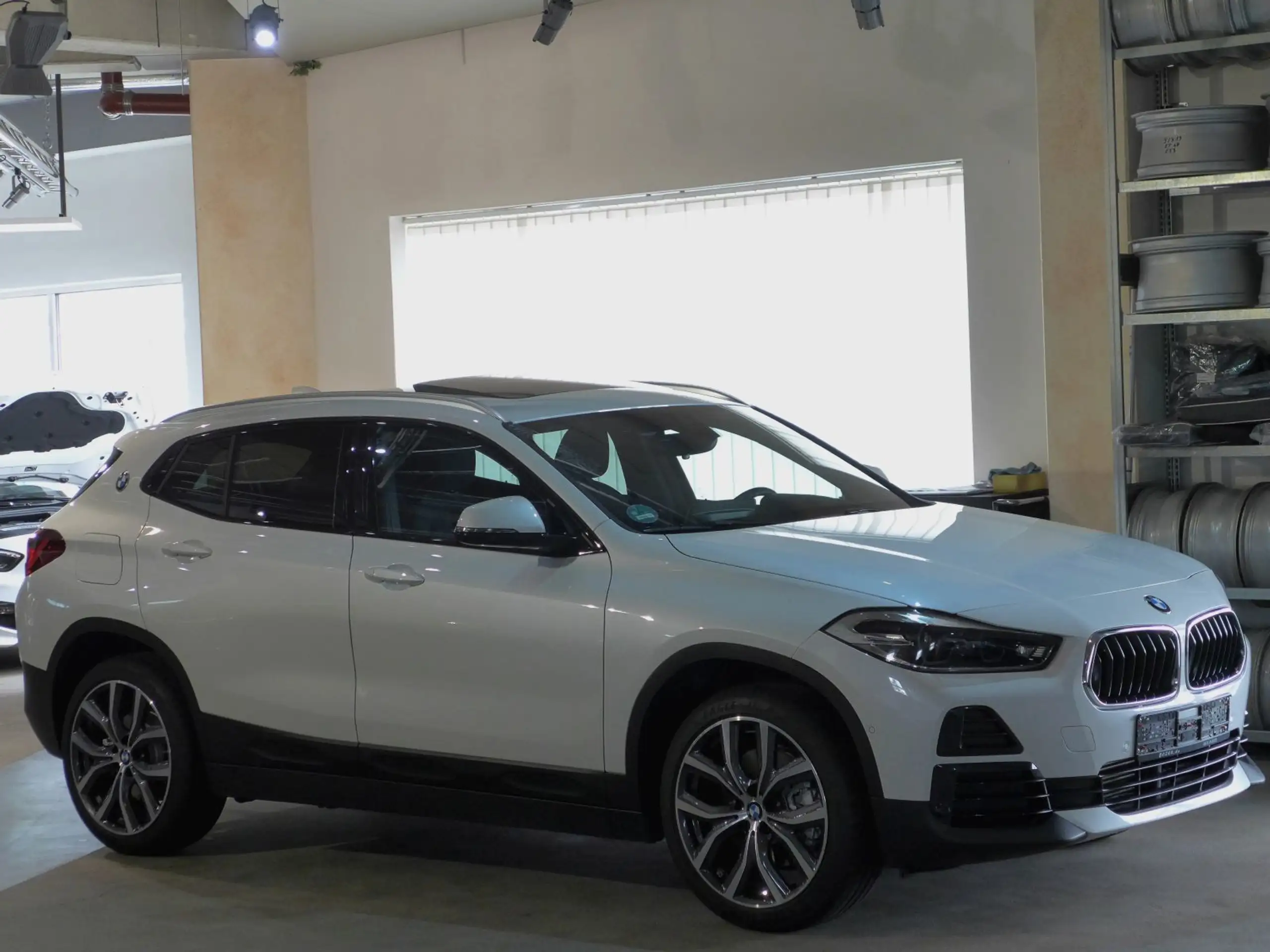 BMW - X2