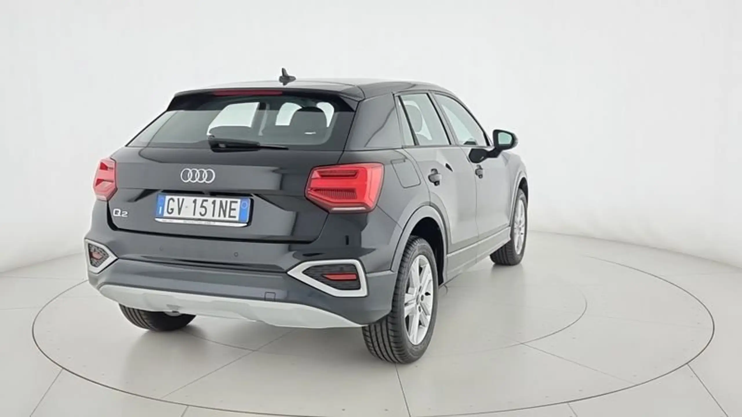 Audi - Q2