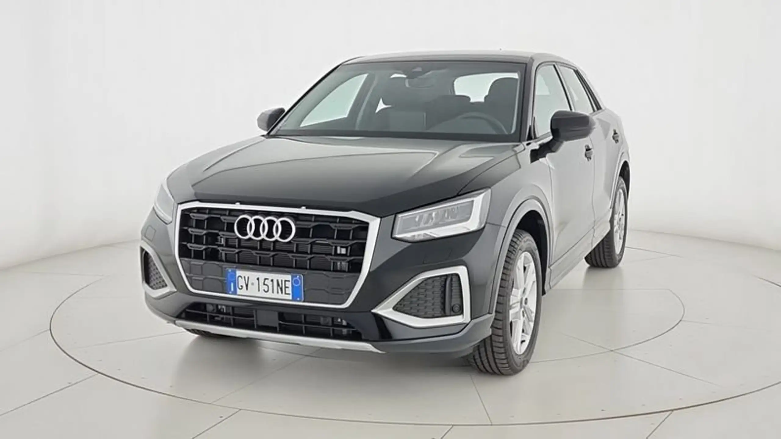 Audi - Q2