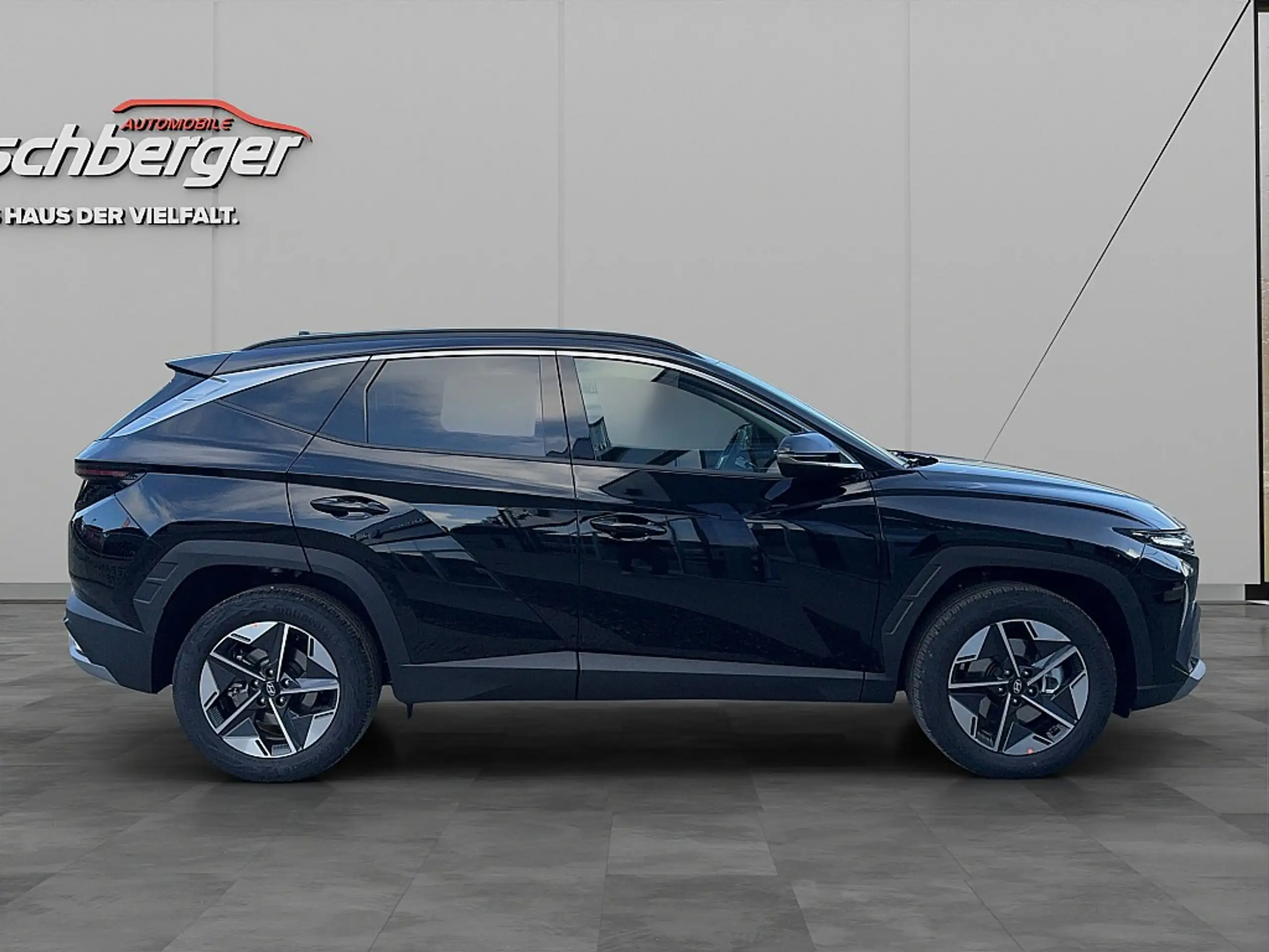 Hyundai - TUCSON