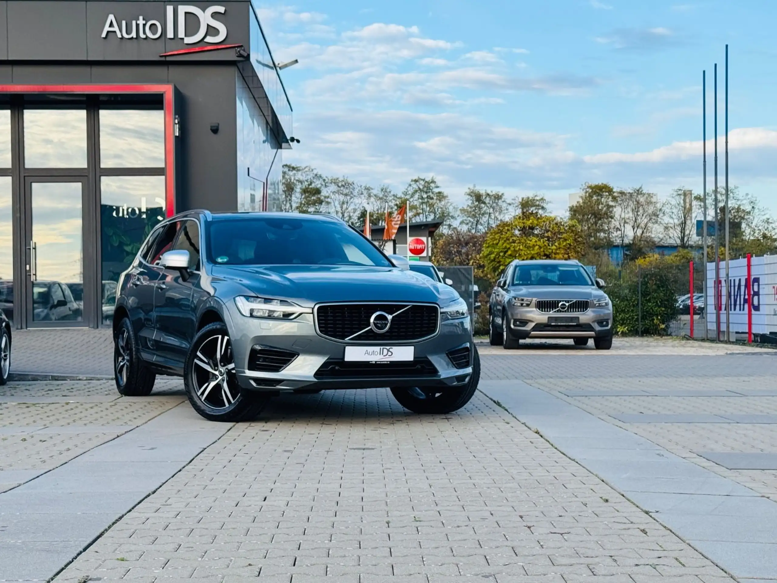 Volvo - XC60