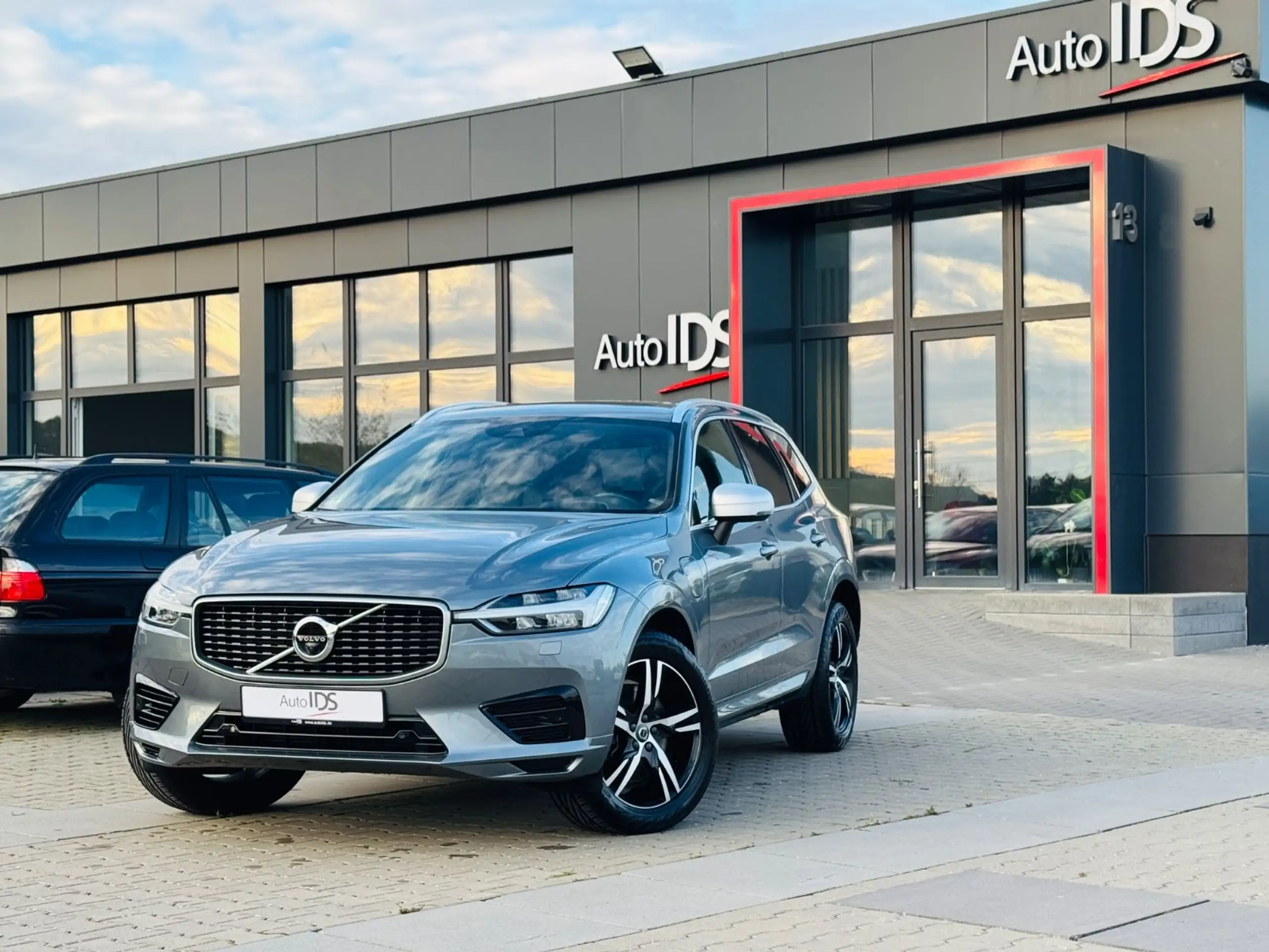 Volvo - XC60