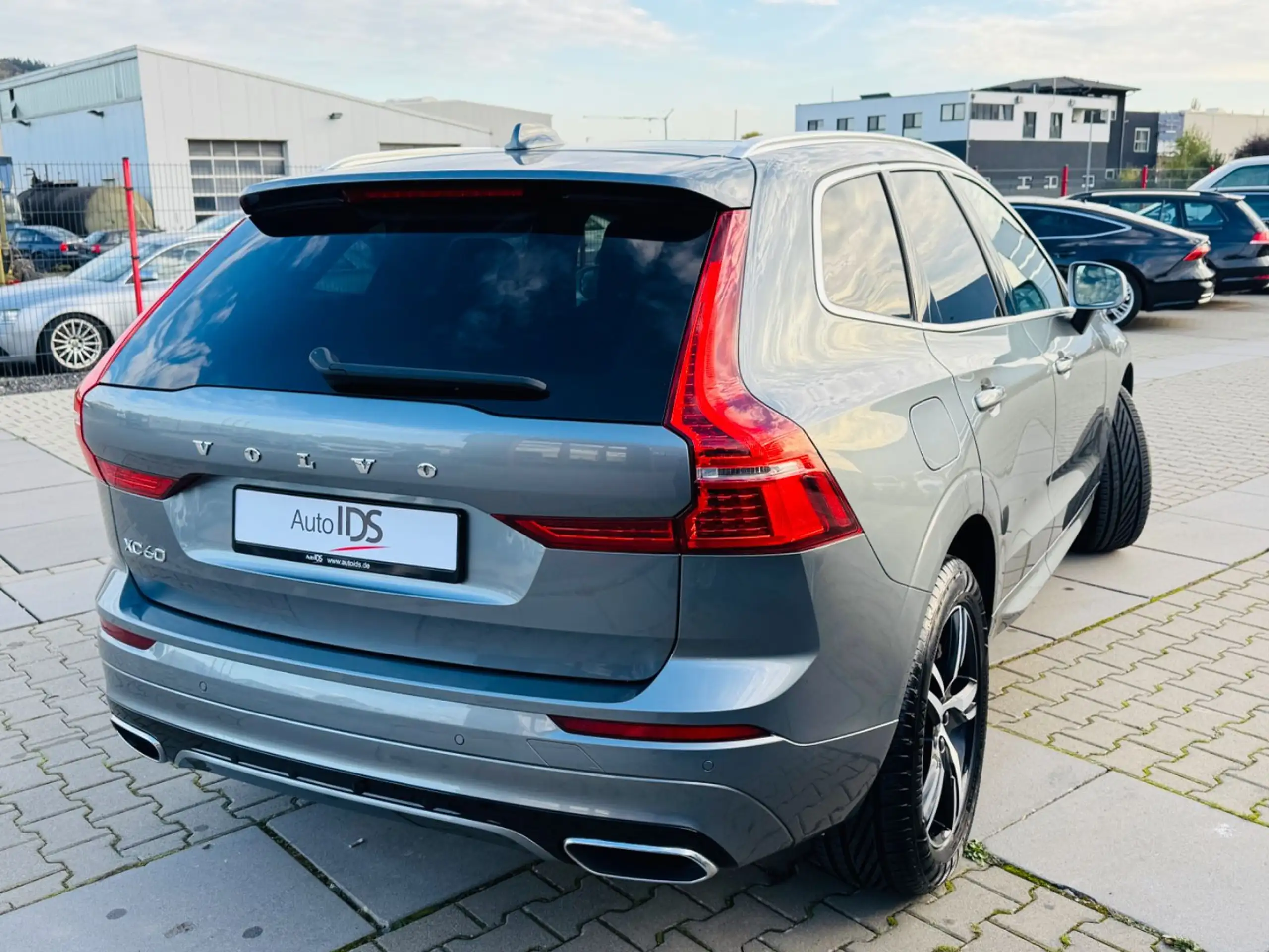 Volvo - XC60