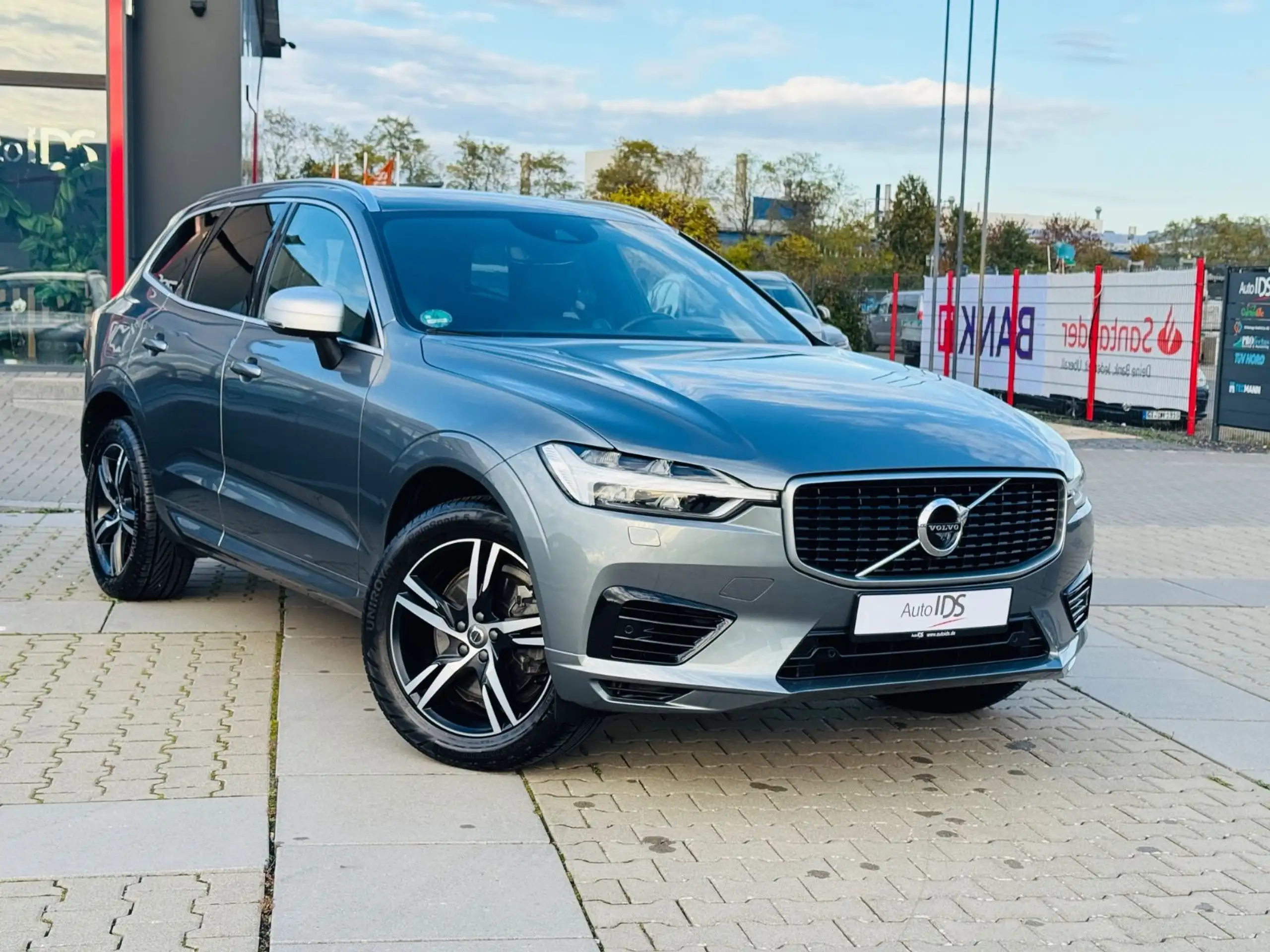 Volvo - XC60