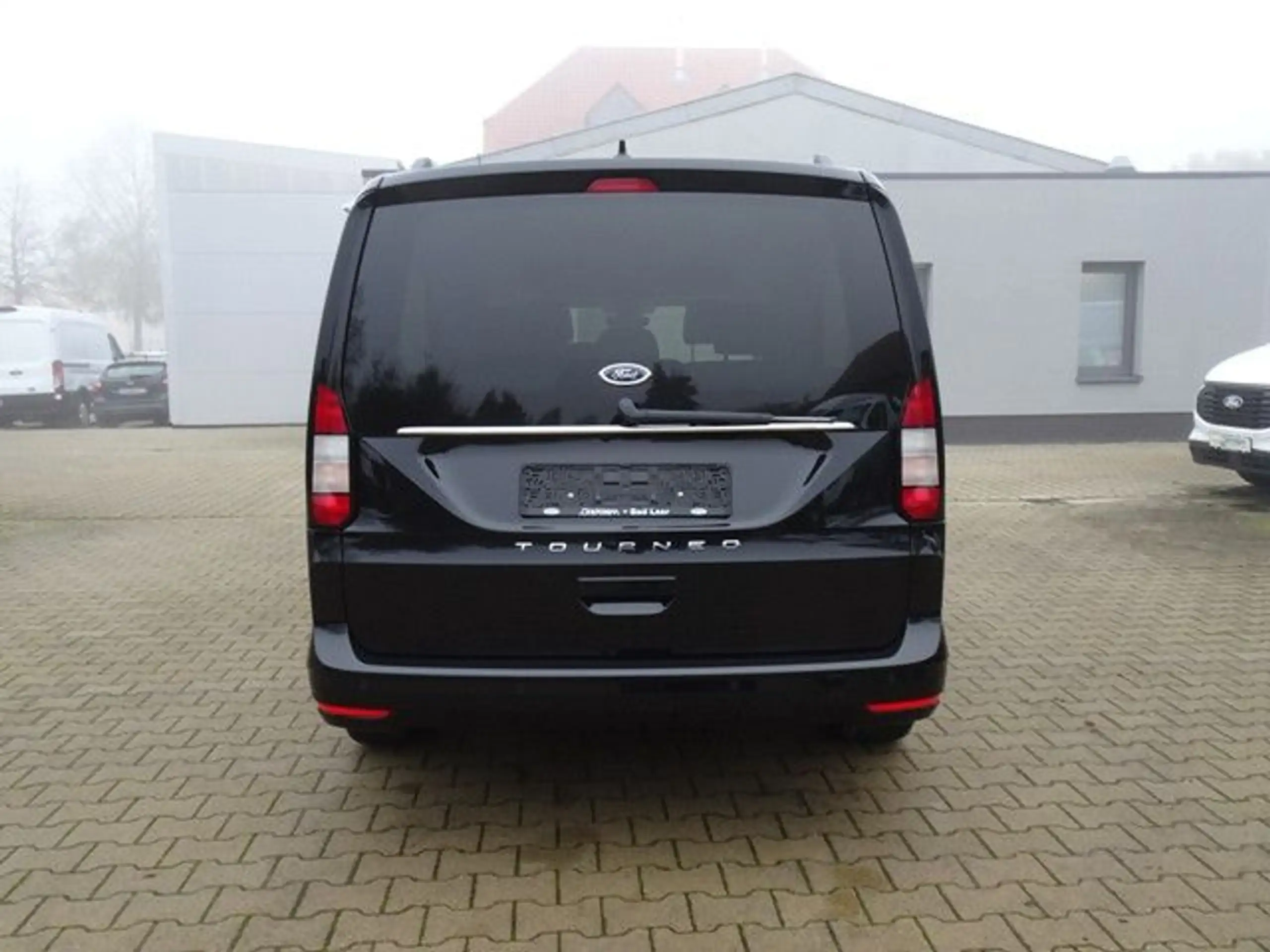 Ford - Grand Tourneo