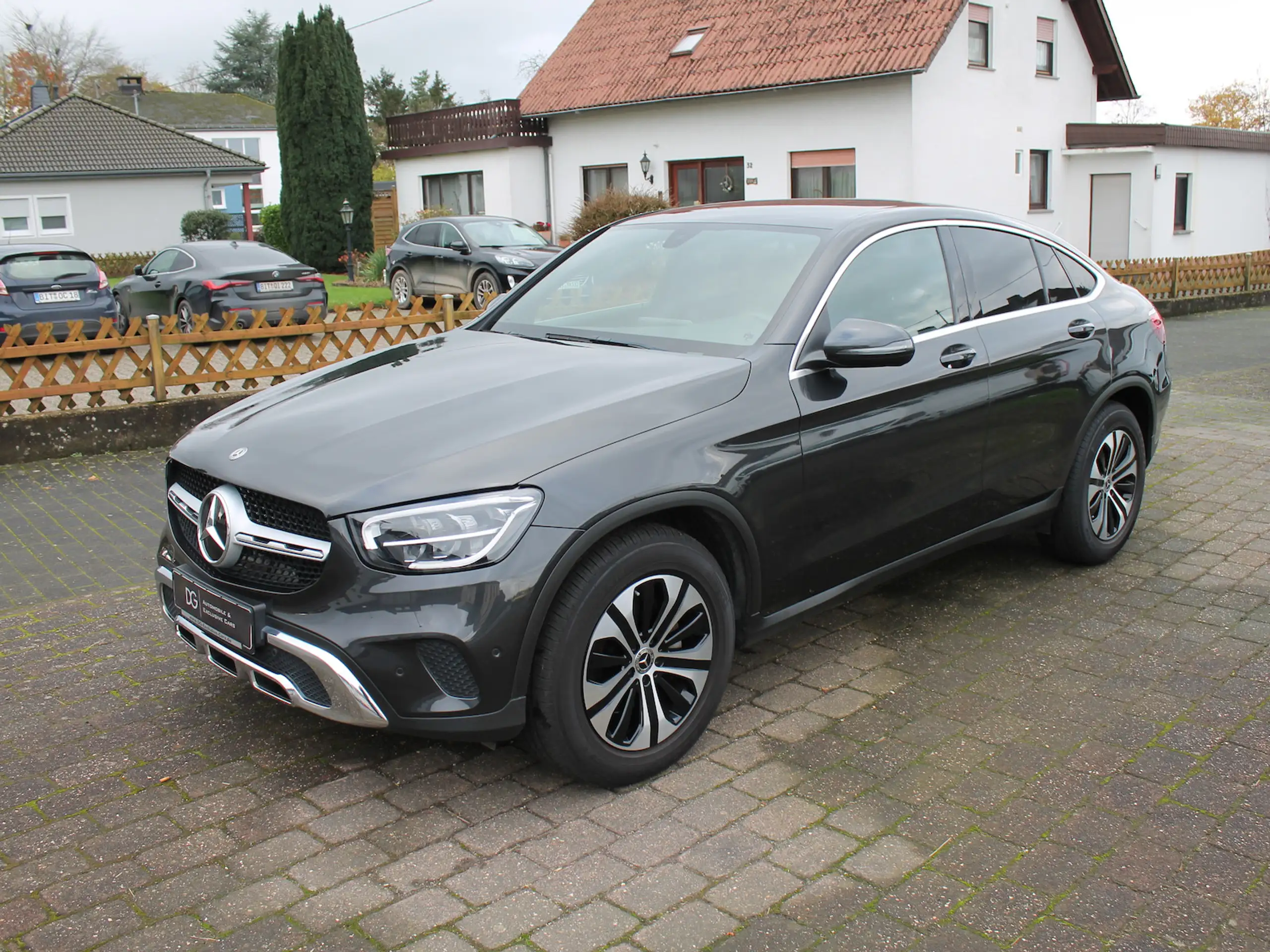 Mercedes-Benz - GLC 200