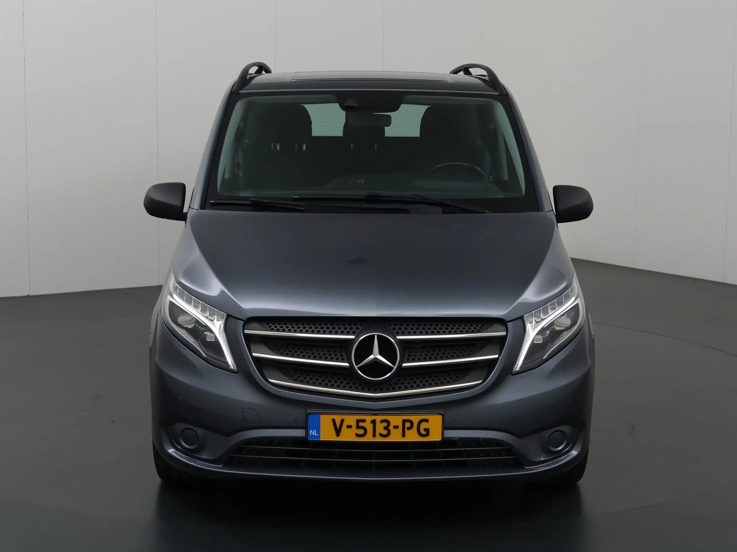 Mercedes-Benz - Vito