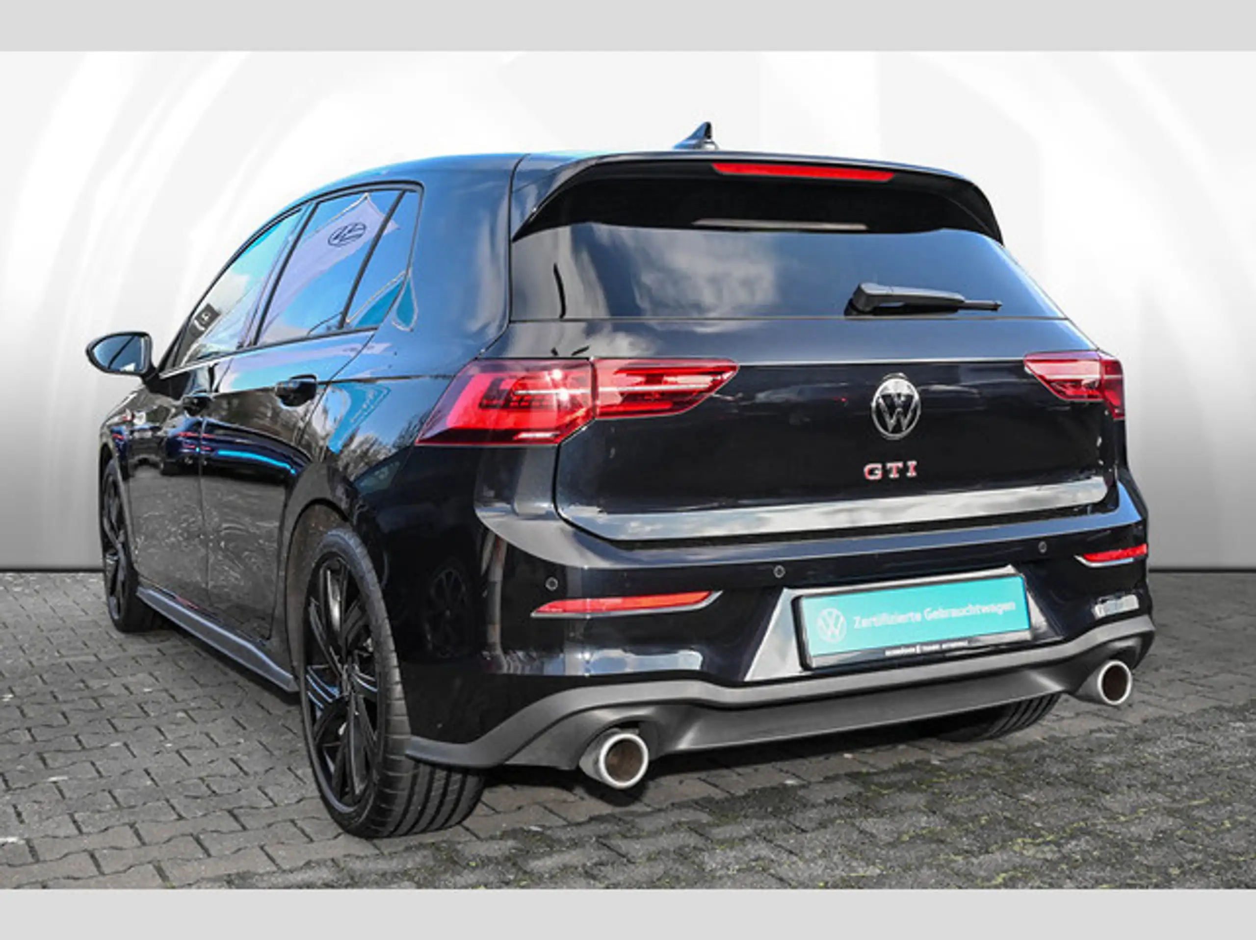 Volkswagen - Golf GTI