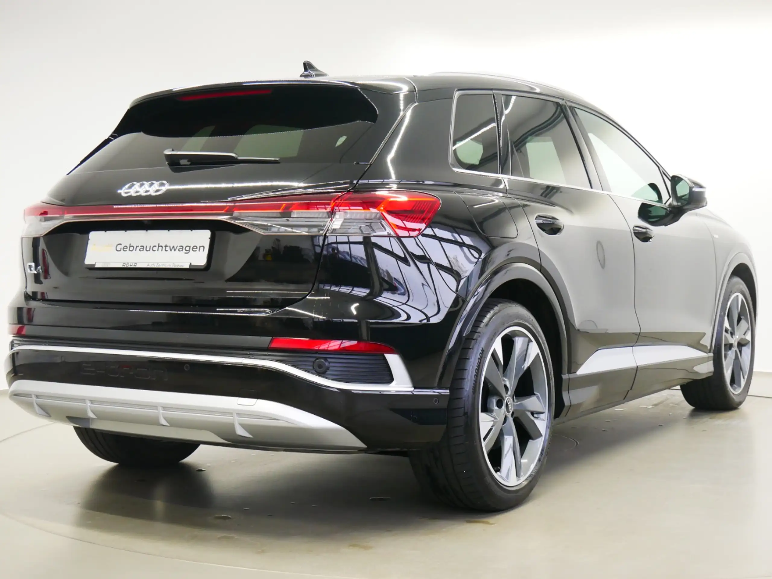 Audi - Q4 e-tron