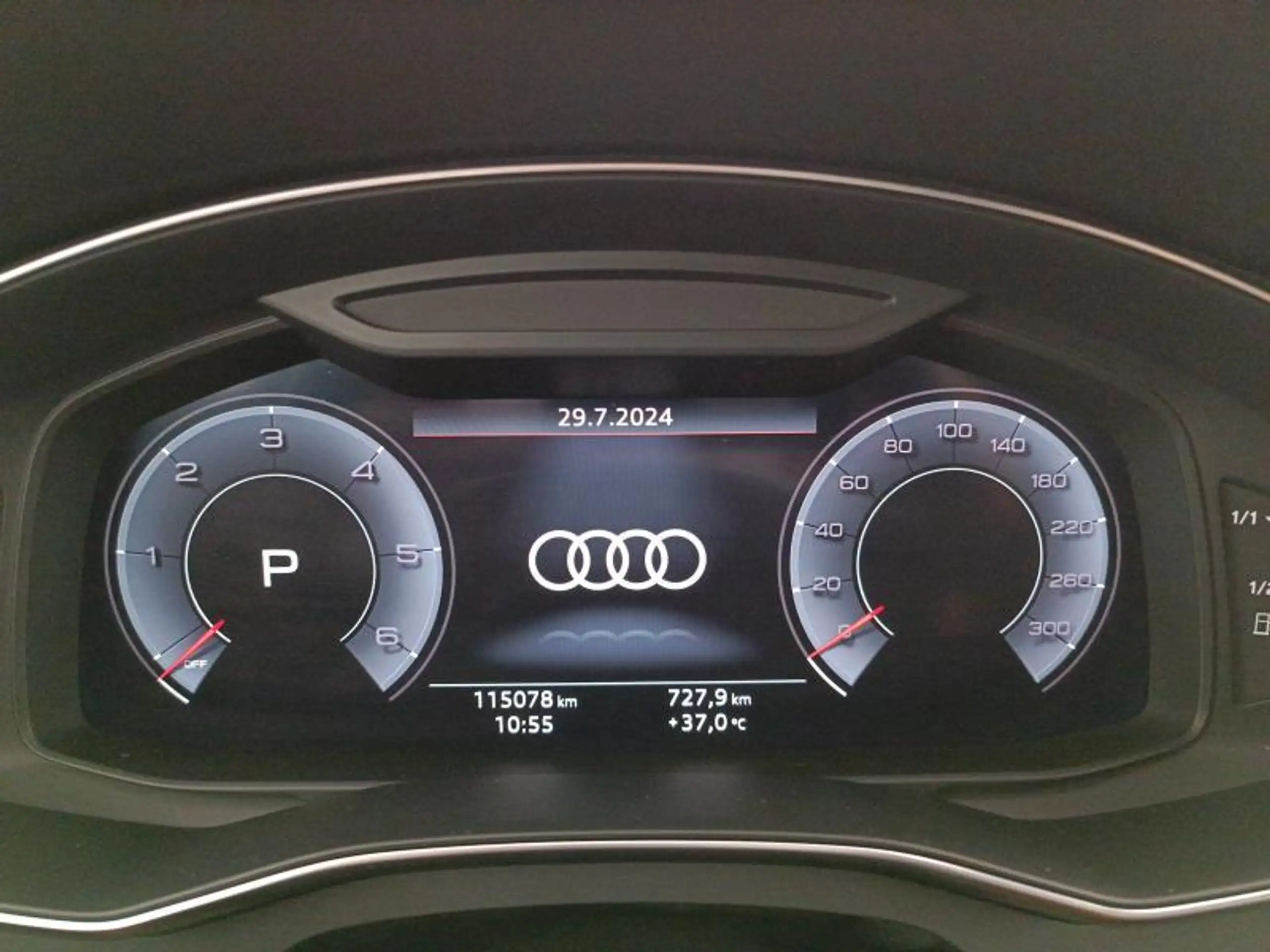 Audi - A6