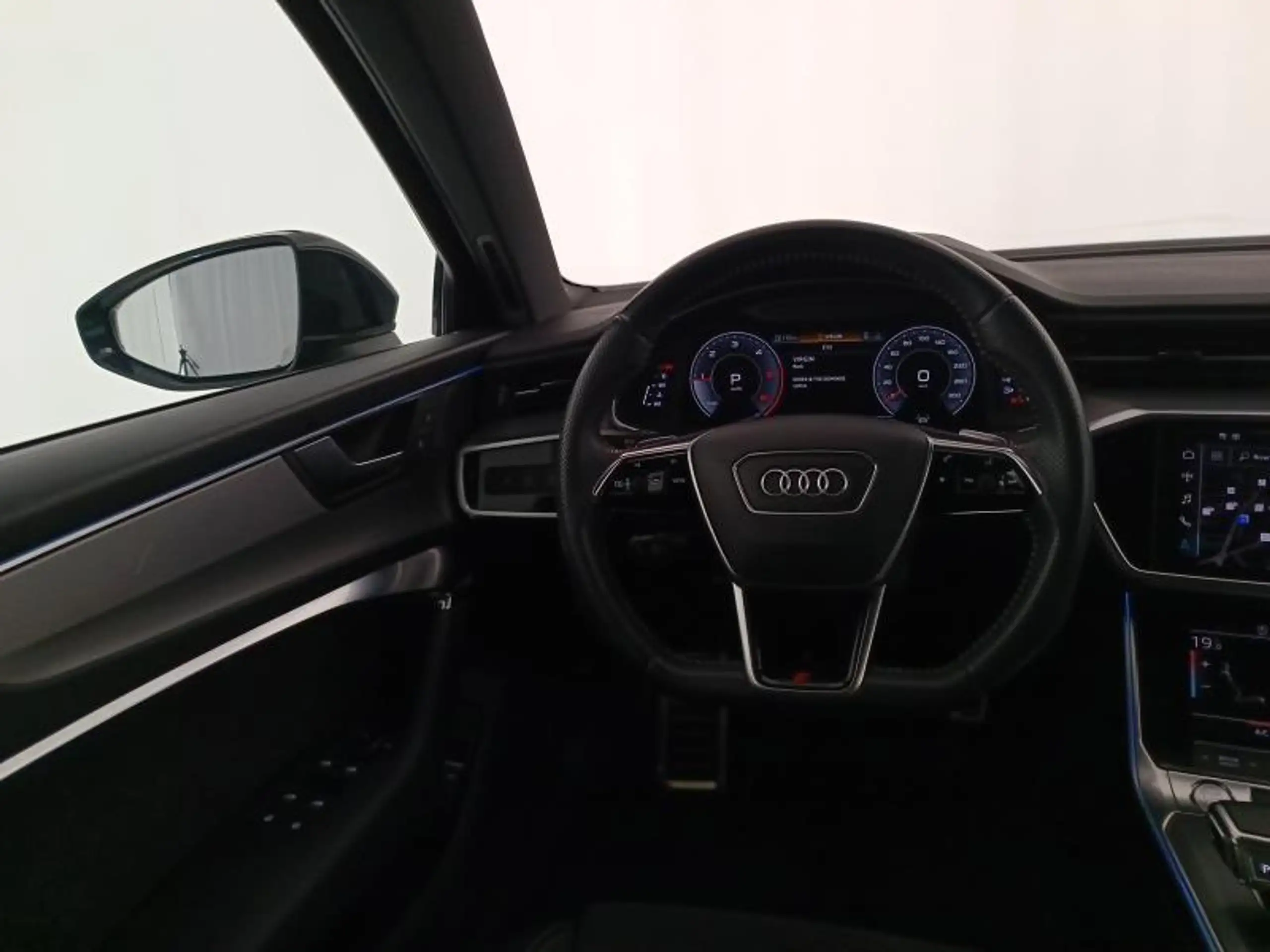 Audi - A6