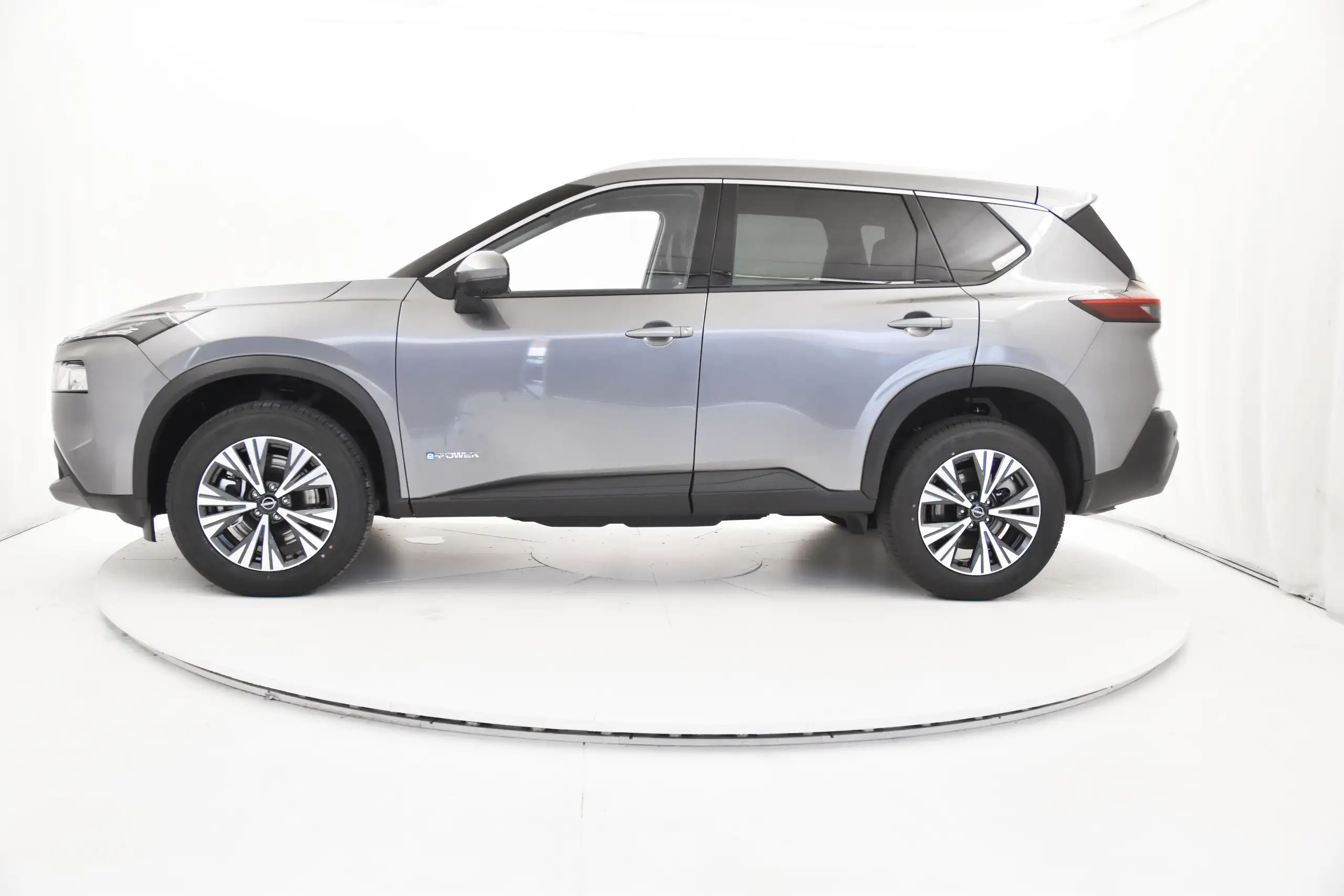 Nissan - X-Trail