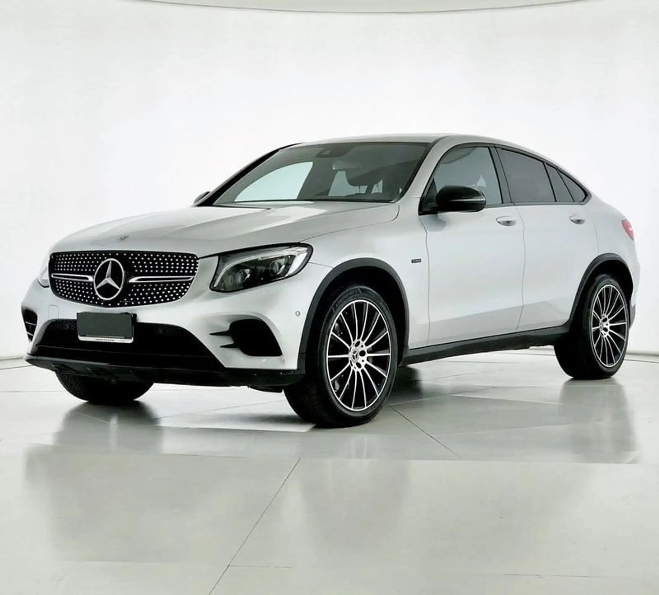 Mercedes-Benz - GLC 350