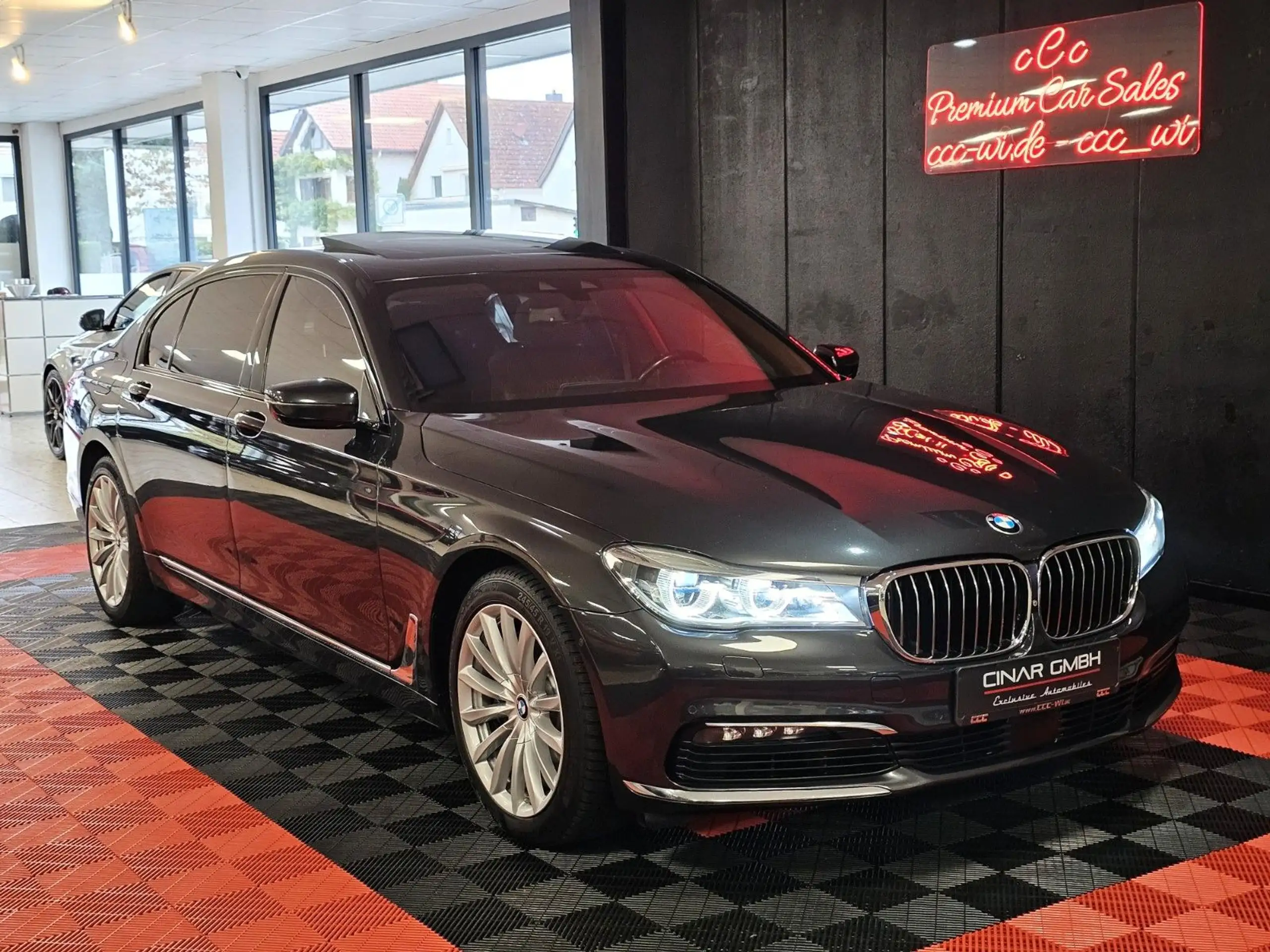 BMW - 750