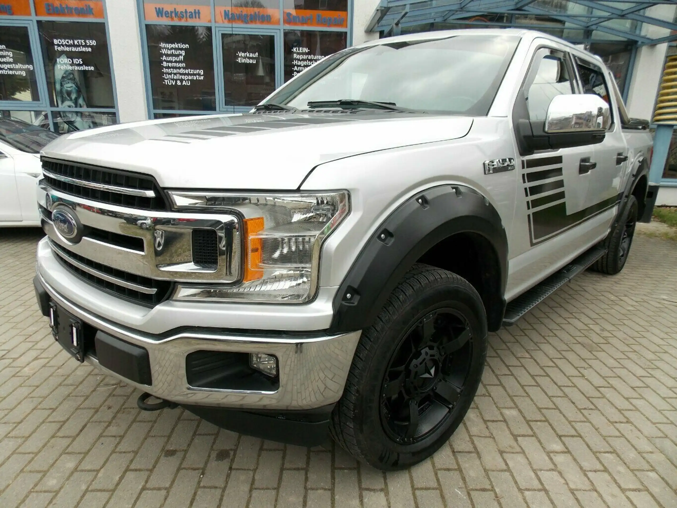 Ford - F 150