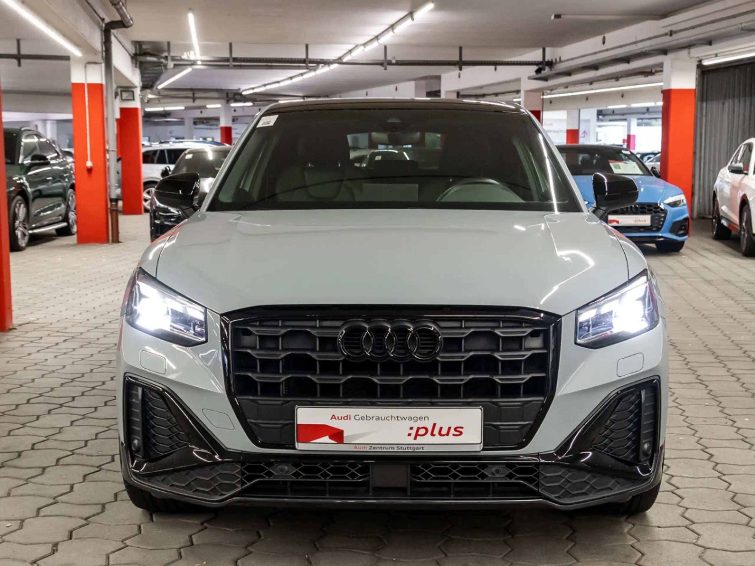 Audi - Q2