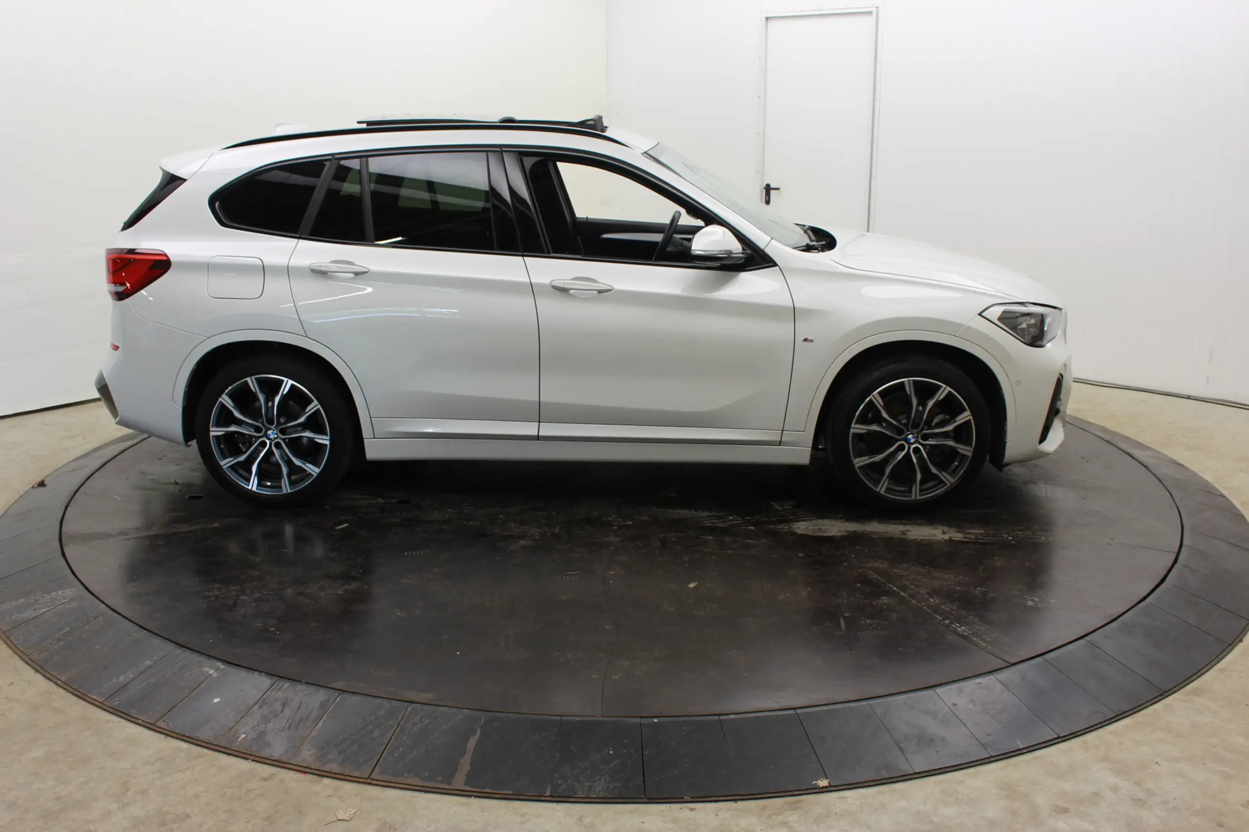 BMW - X1