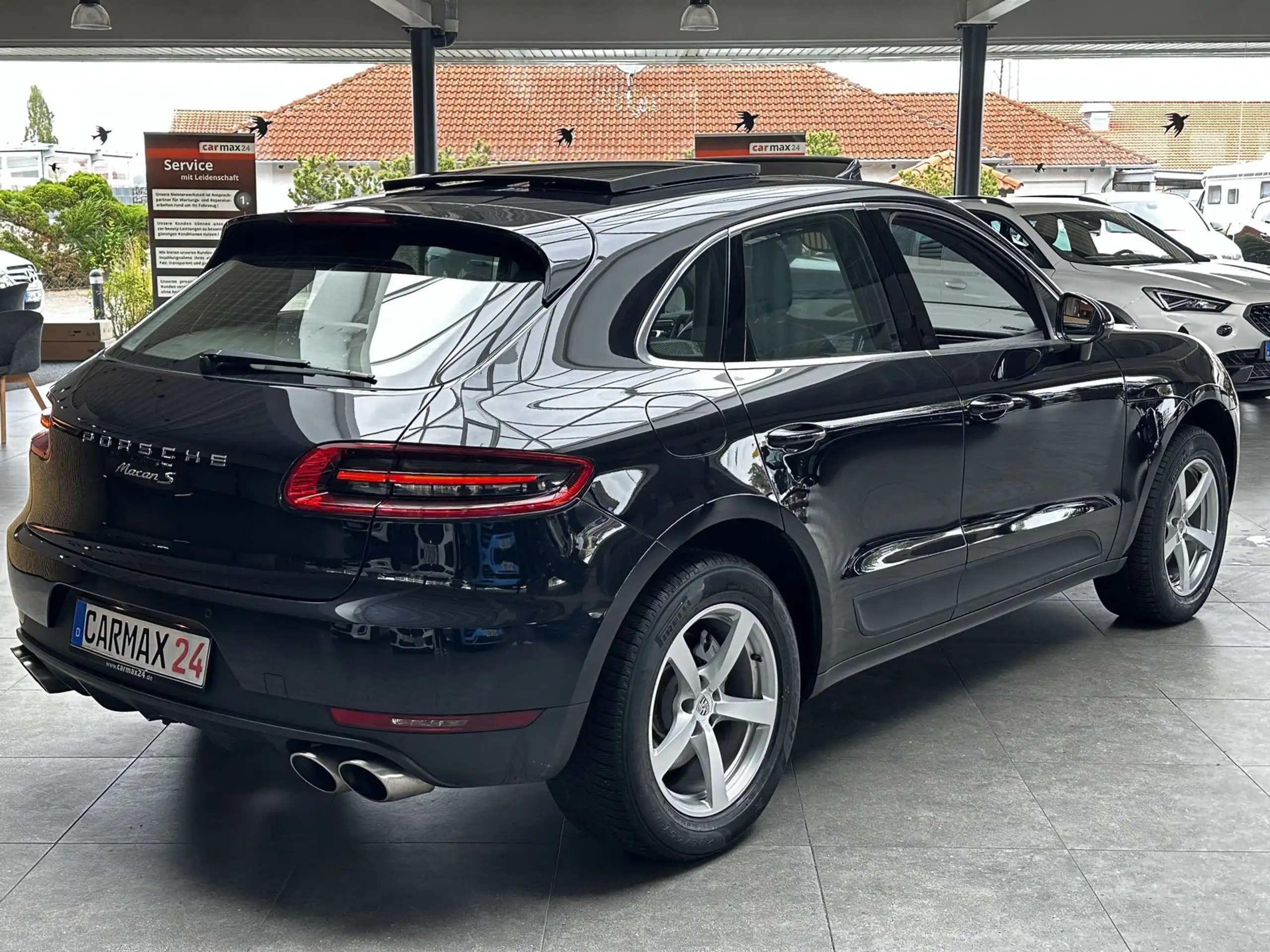 Porsche - Macan