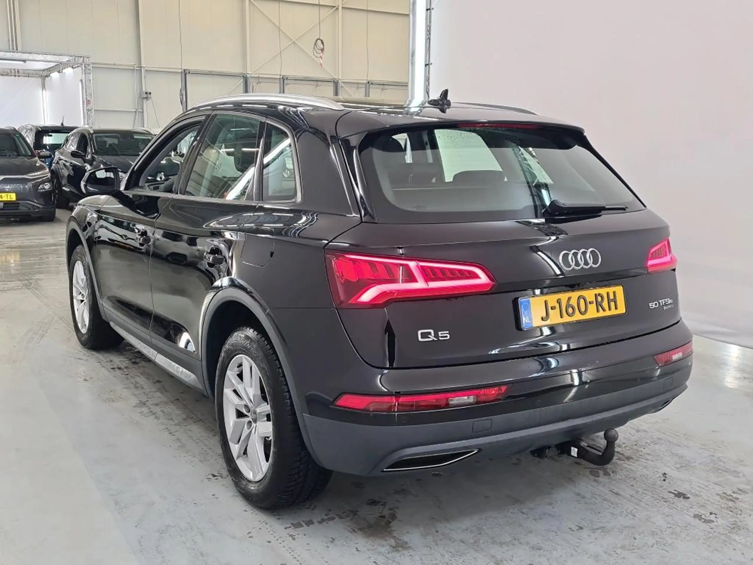 Audi - Q5