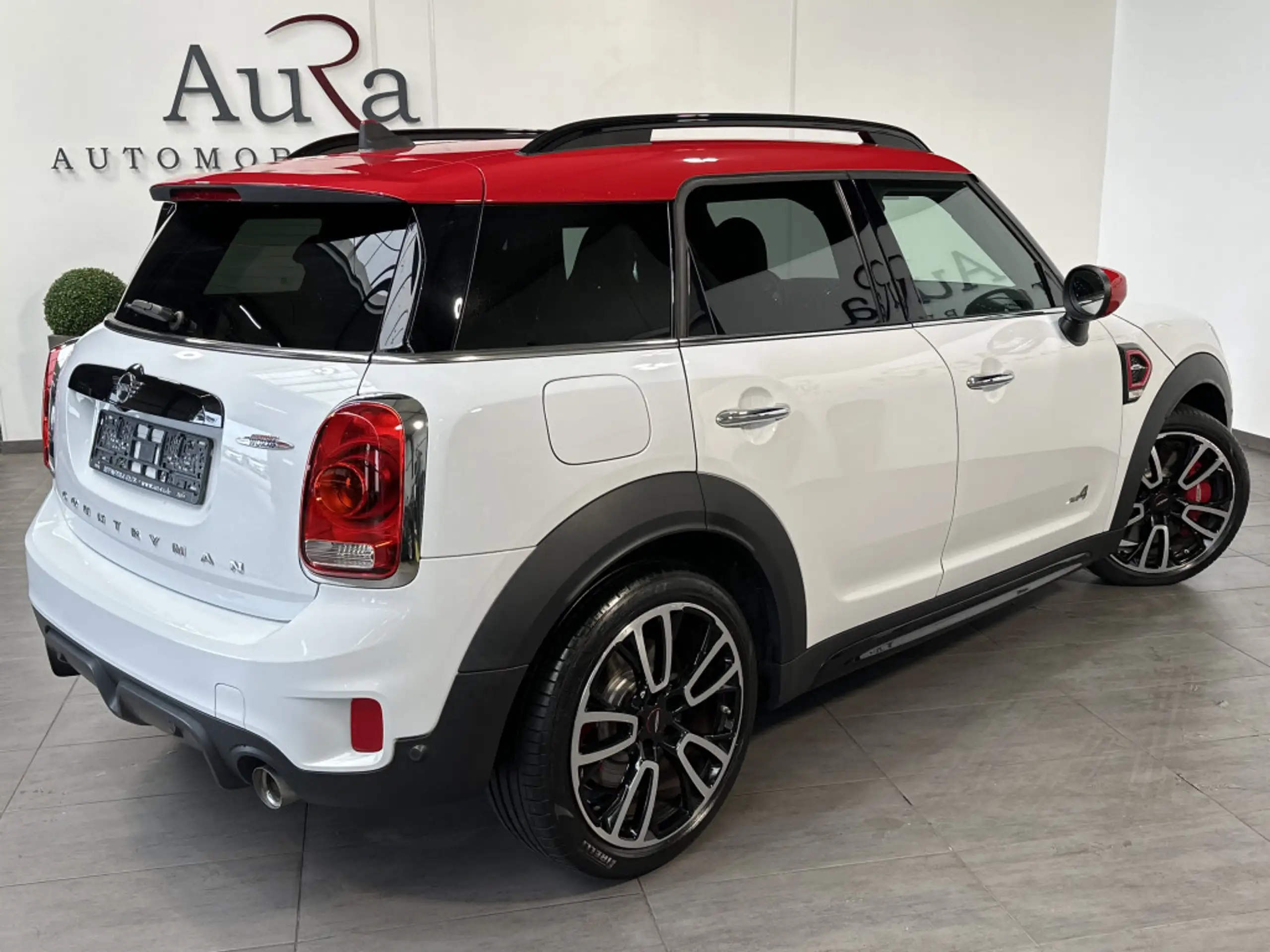 MINI - John Cooper Works Countryman