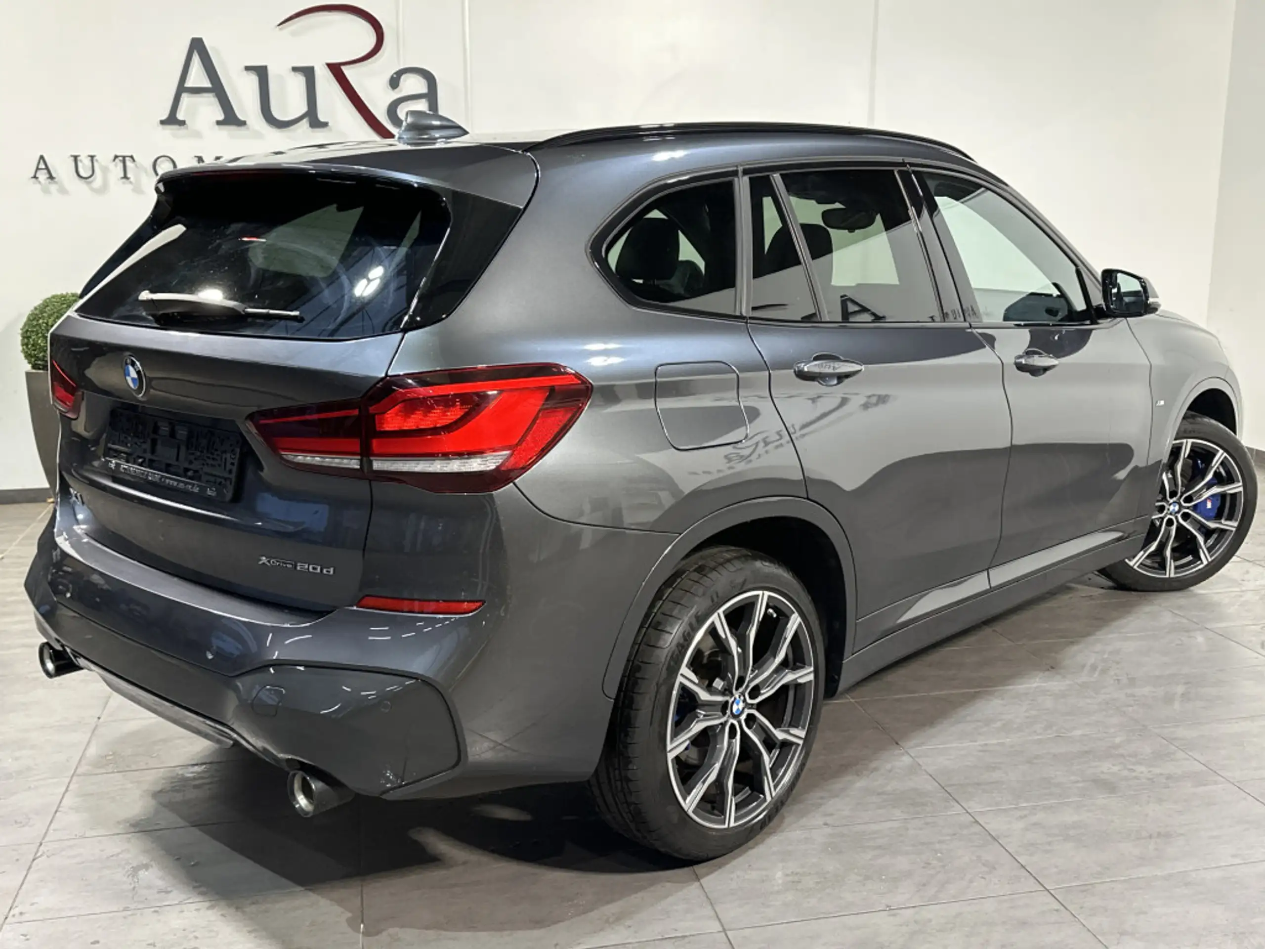 BMW - X1