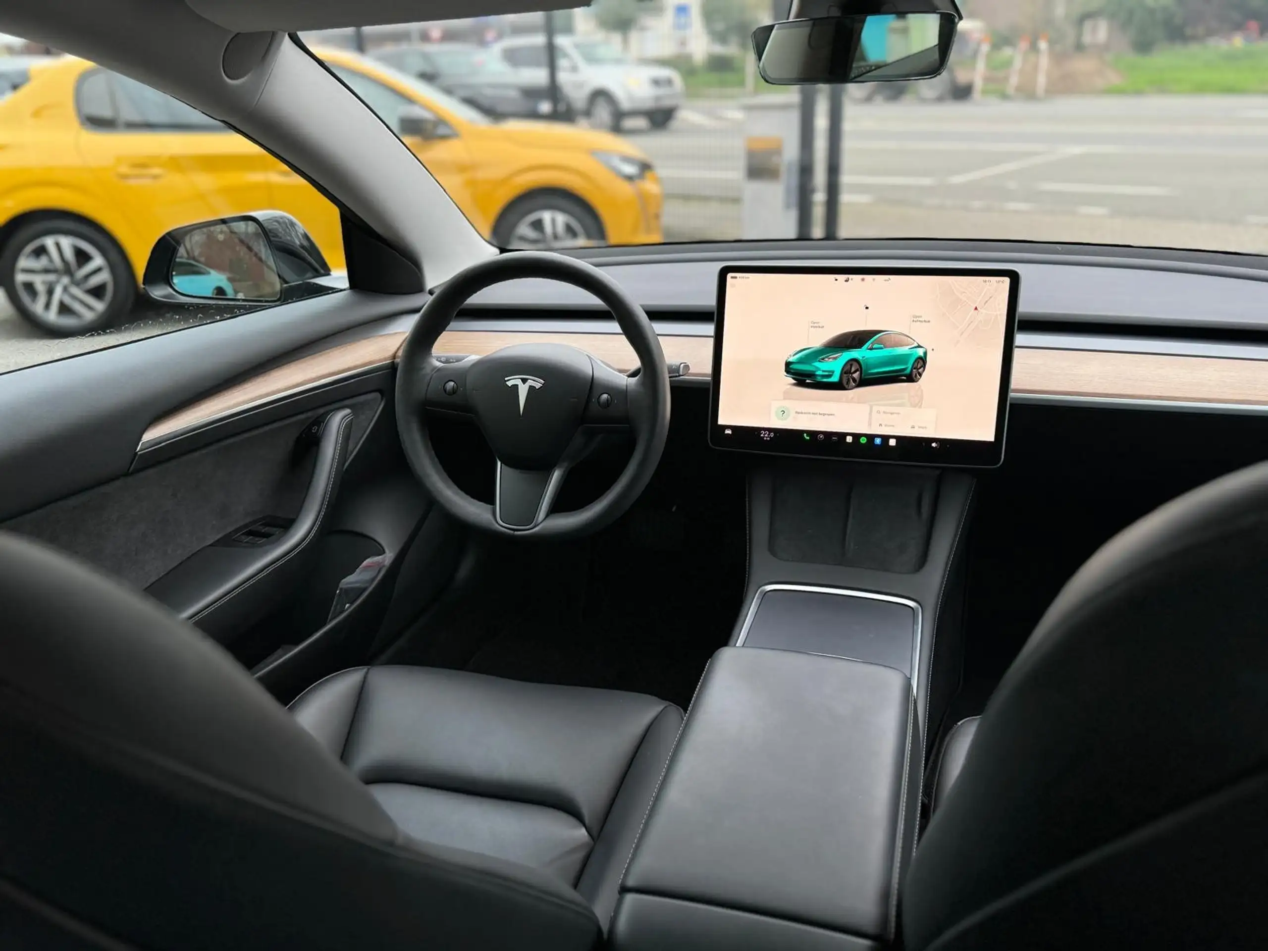 Tesla - Model 3