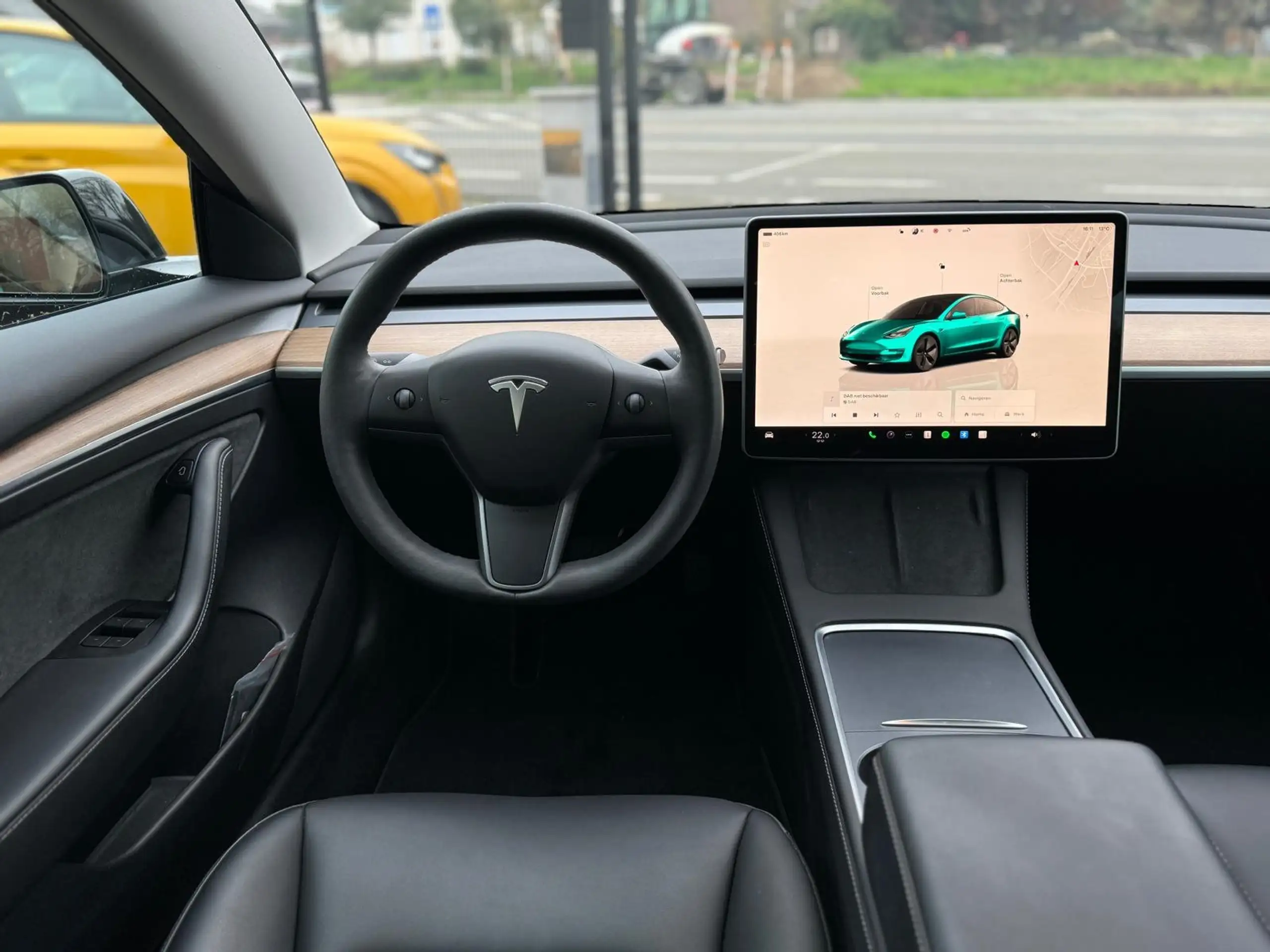 Tesla - Model 3