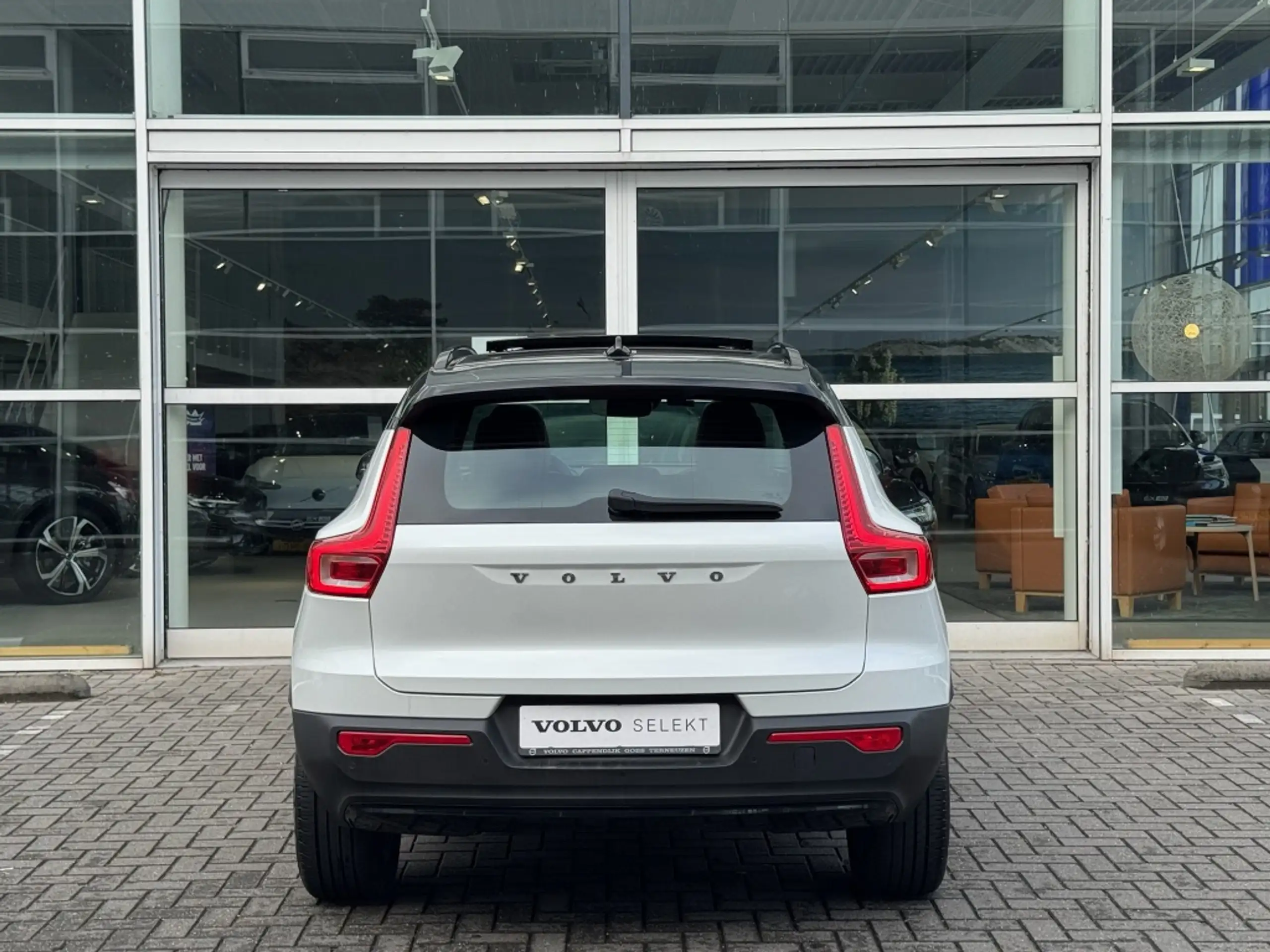 Volvo - XC40