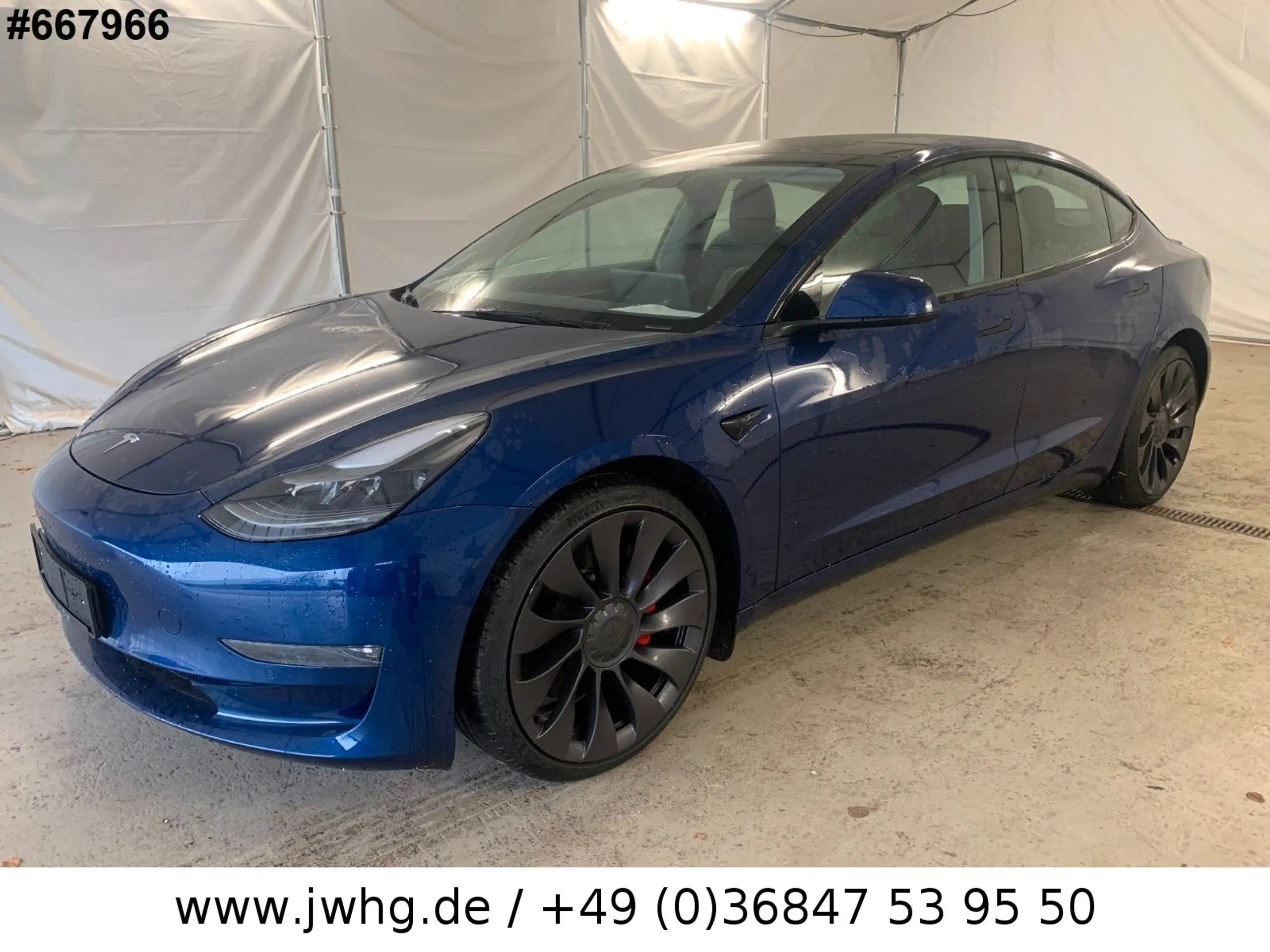 Tesla - Model 3