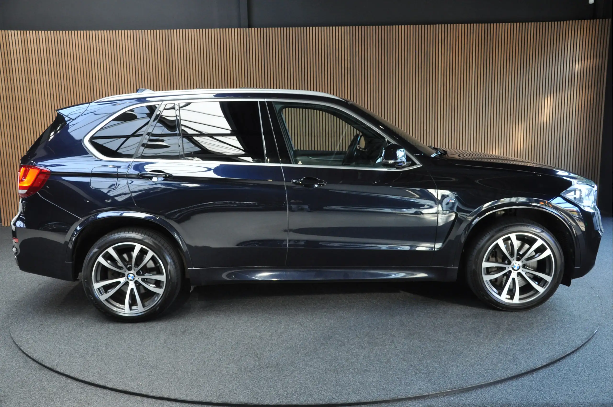 BMW - X5