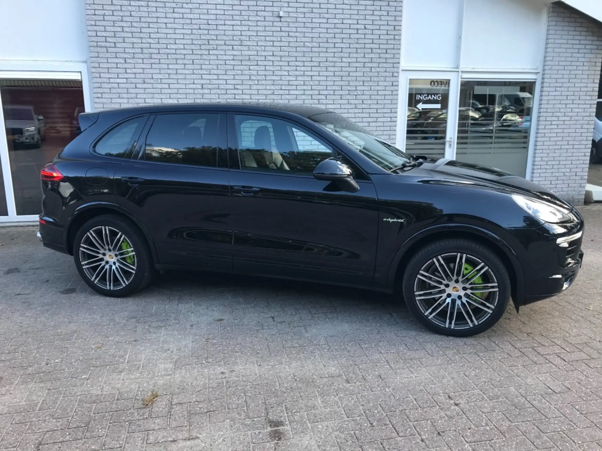 Porsche - Cayenne