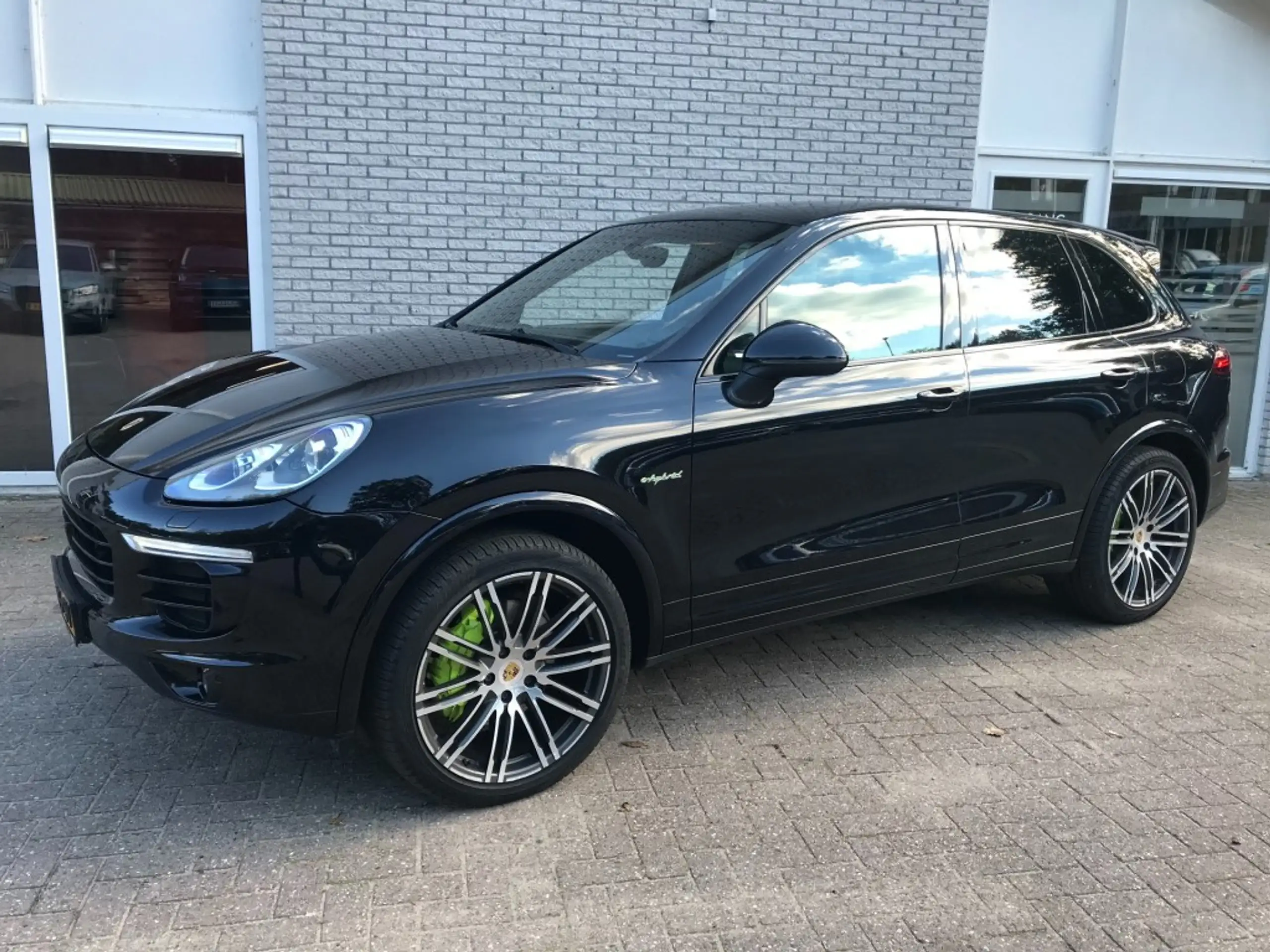 Porsche - Cayenne