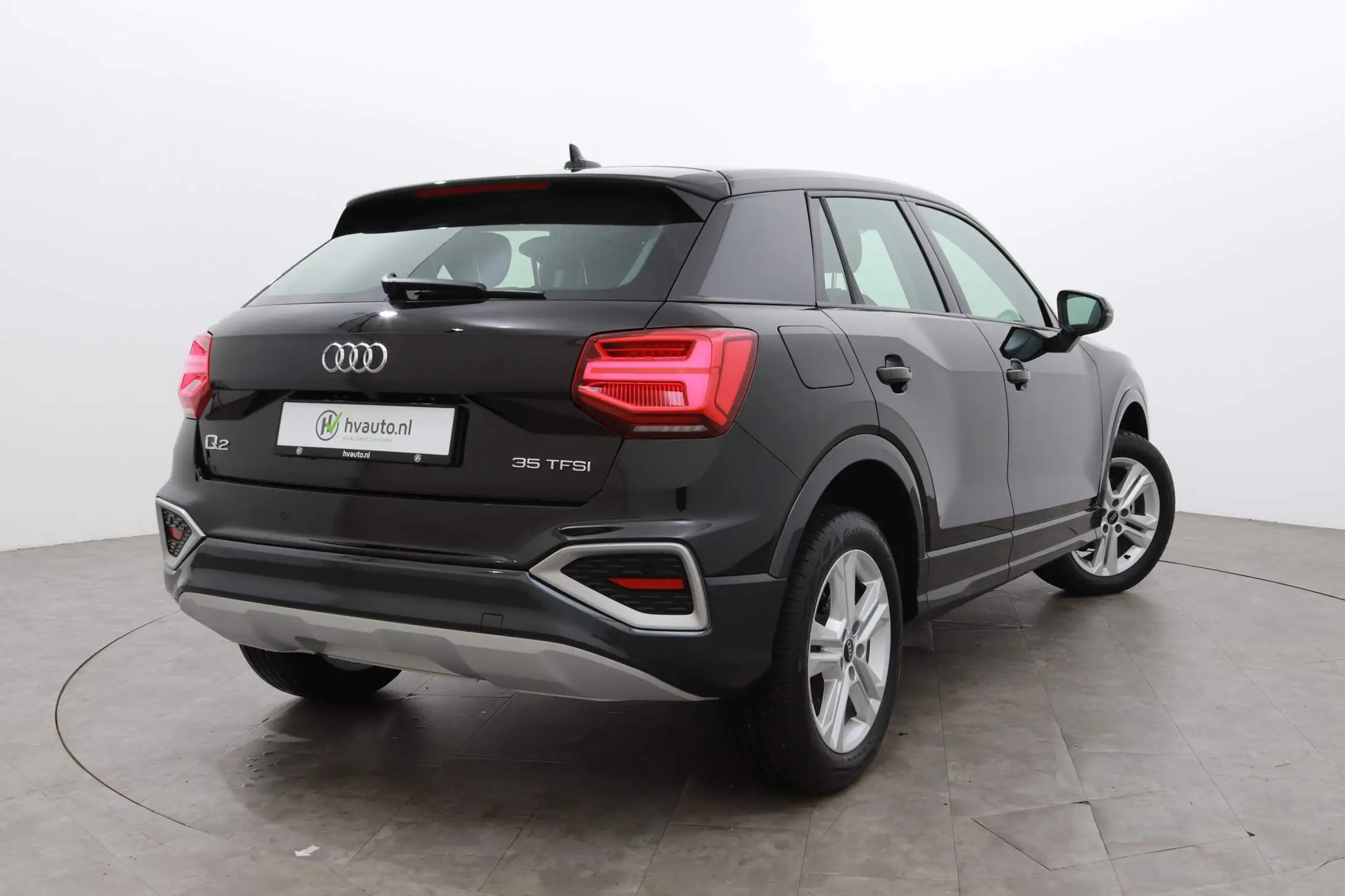 Audi - Q2