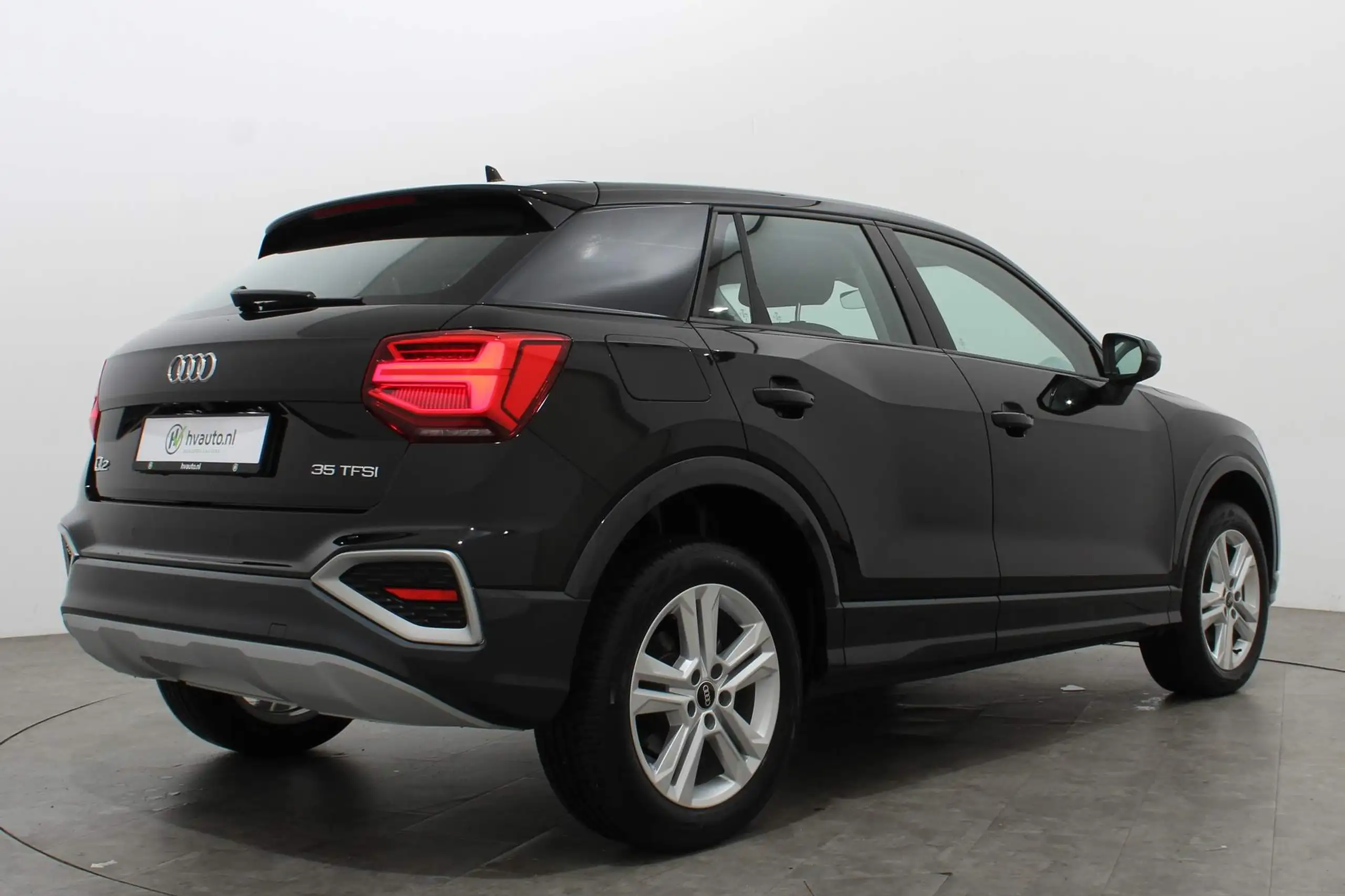 Audi - Q2