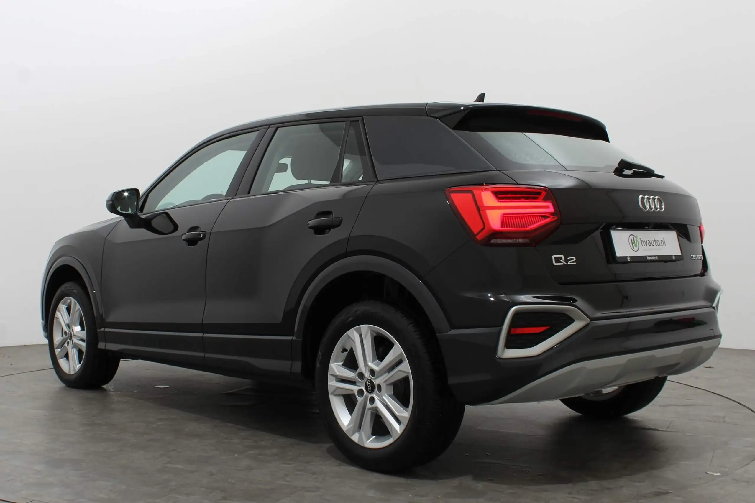 Audi - Q2